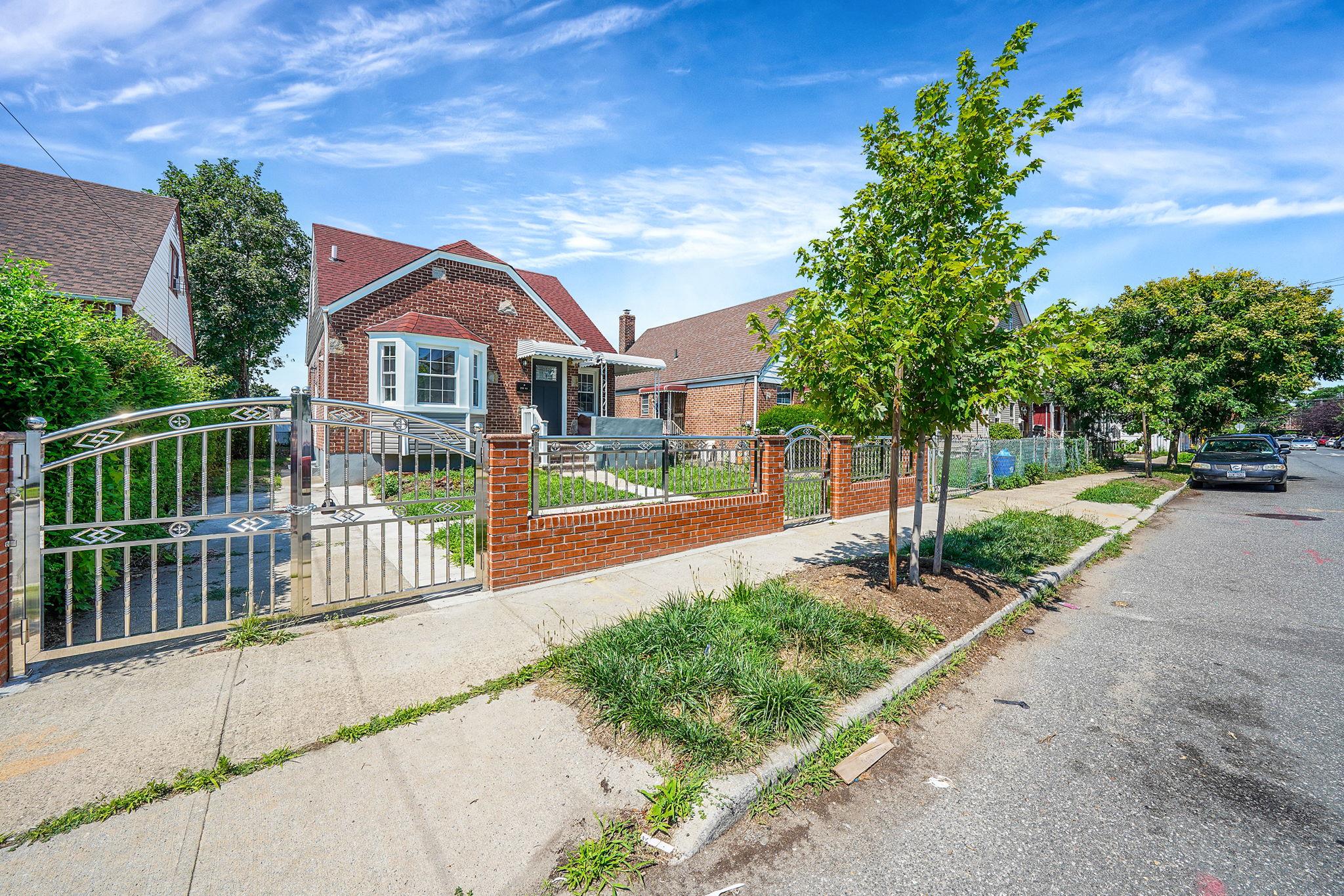 #5 photo, 21609 104th Avenue, كوينز Queens Village , NY 11429