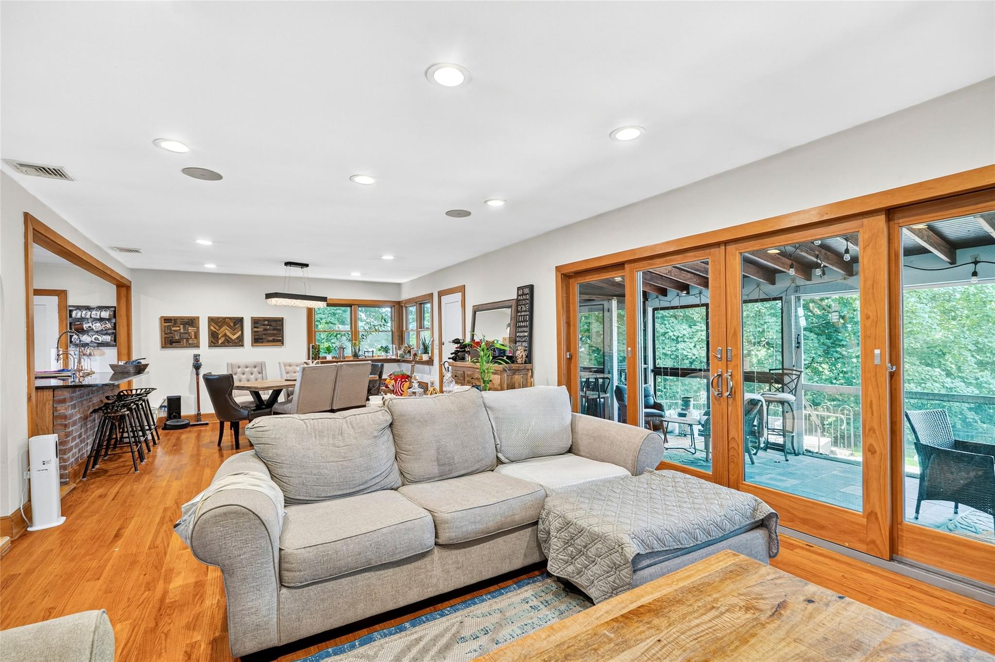 #11 photo, 111 Alta Avenue, Yonkers , NY 10705