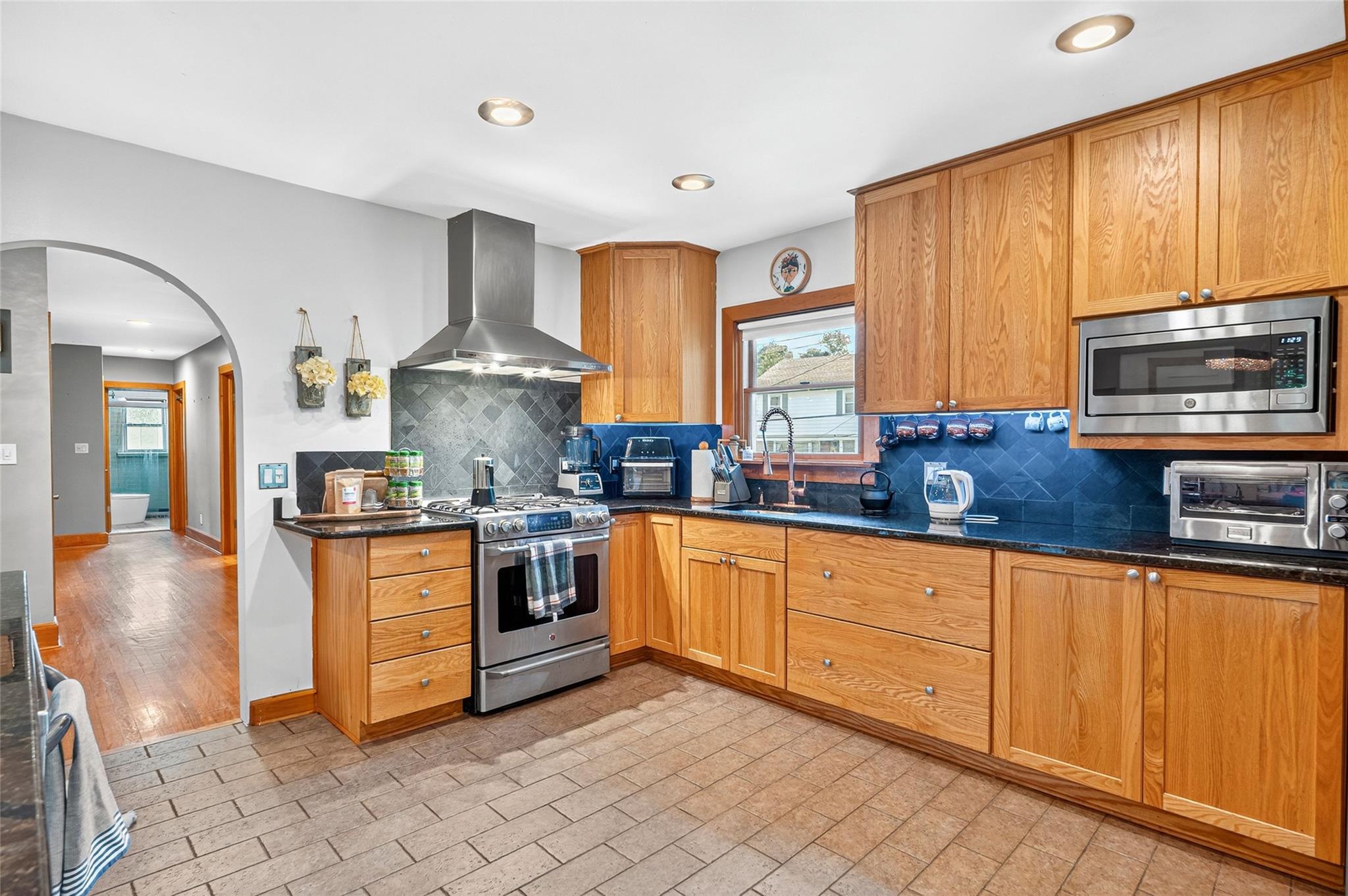 #16 photo, 111 Alta Avenue, Yonkers , NY 10705