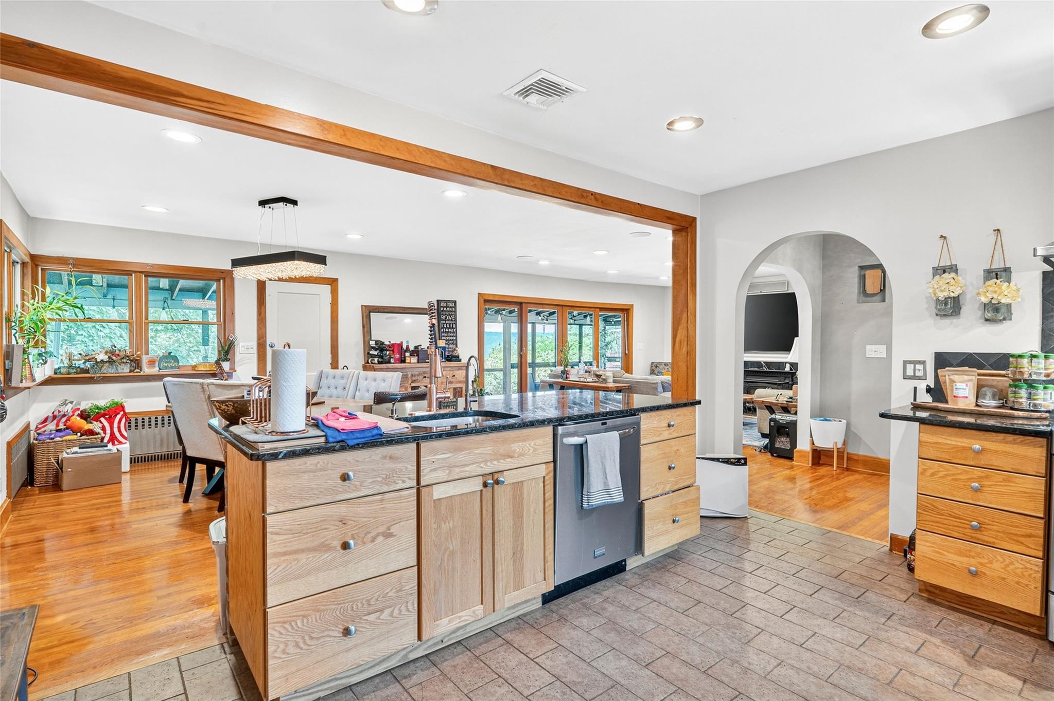 #17 photo, 111 Alta Avenue, Yonkers , NY 10705