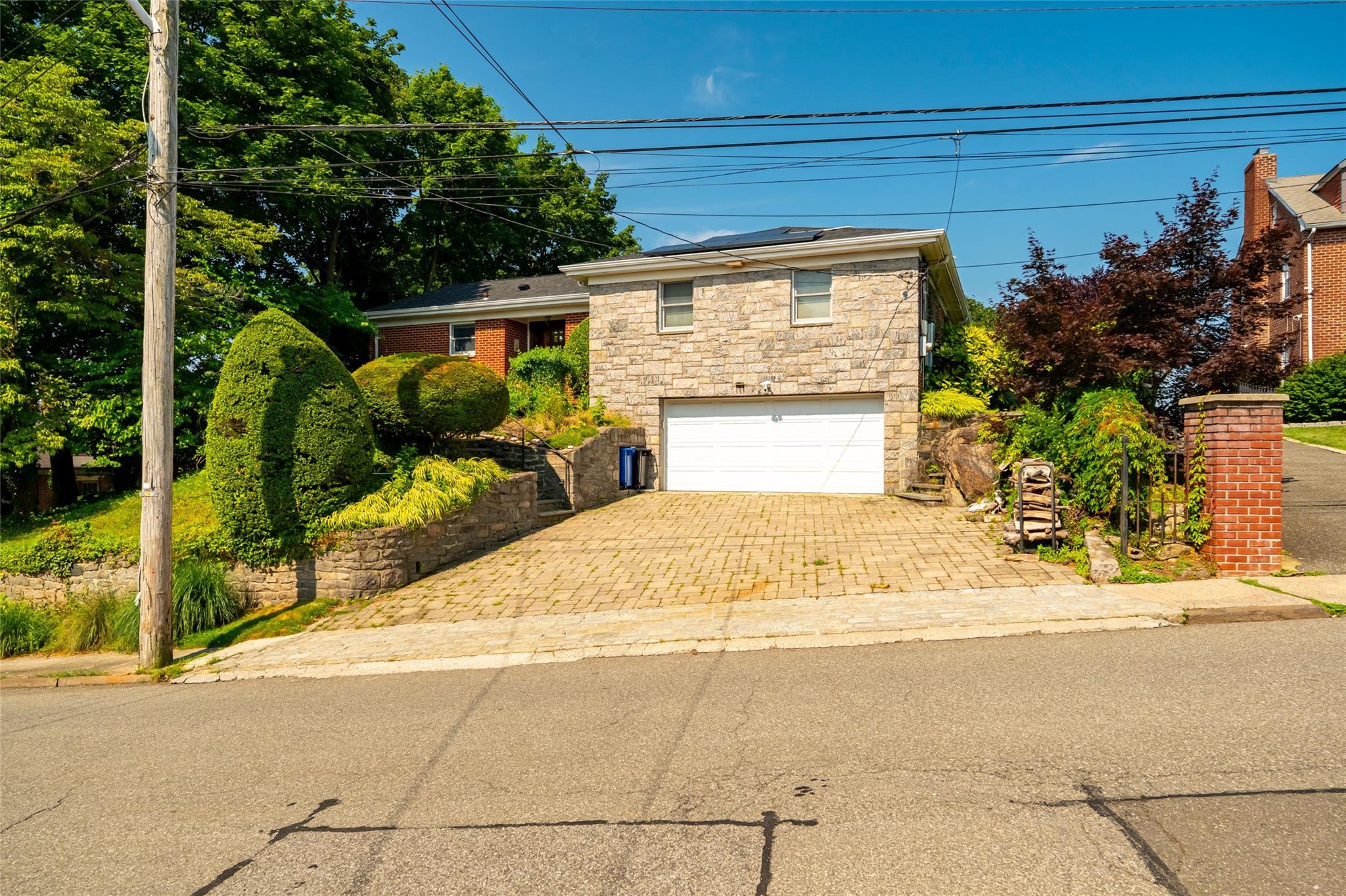 #2 photo, 111 Alta Avenue, Yonkers , NY 10705