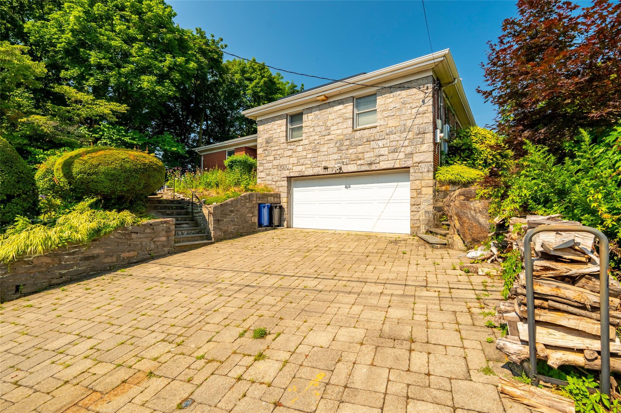 #3 photo, 111 Alta Avenue, Yonkers , NY 10705