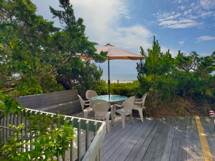 #11 photo, 54 Lewis Walk, サフォーク郡 Cherry Grove , NY 11782