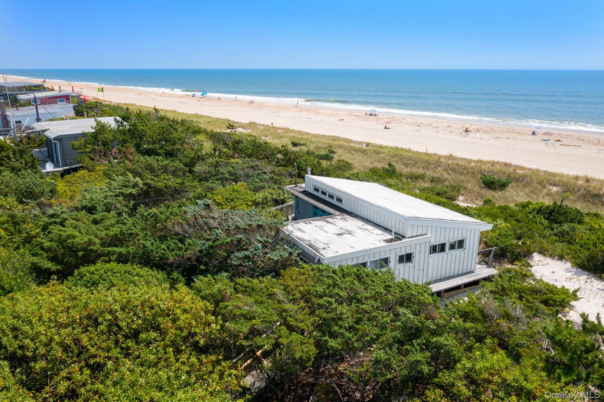 #20 photo, 54 Lewis Walk, サフォーク郡 Cherry Grove , NY 11782