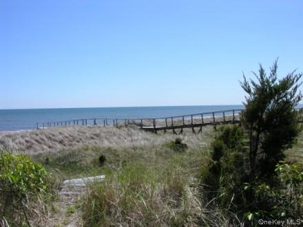 #5 photo, 54 Lewis Walk, サフォーク郡 Cherry Grove , NY 11782