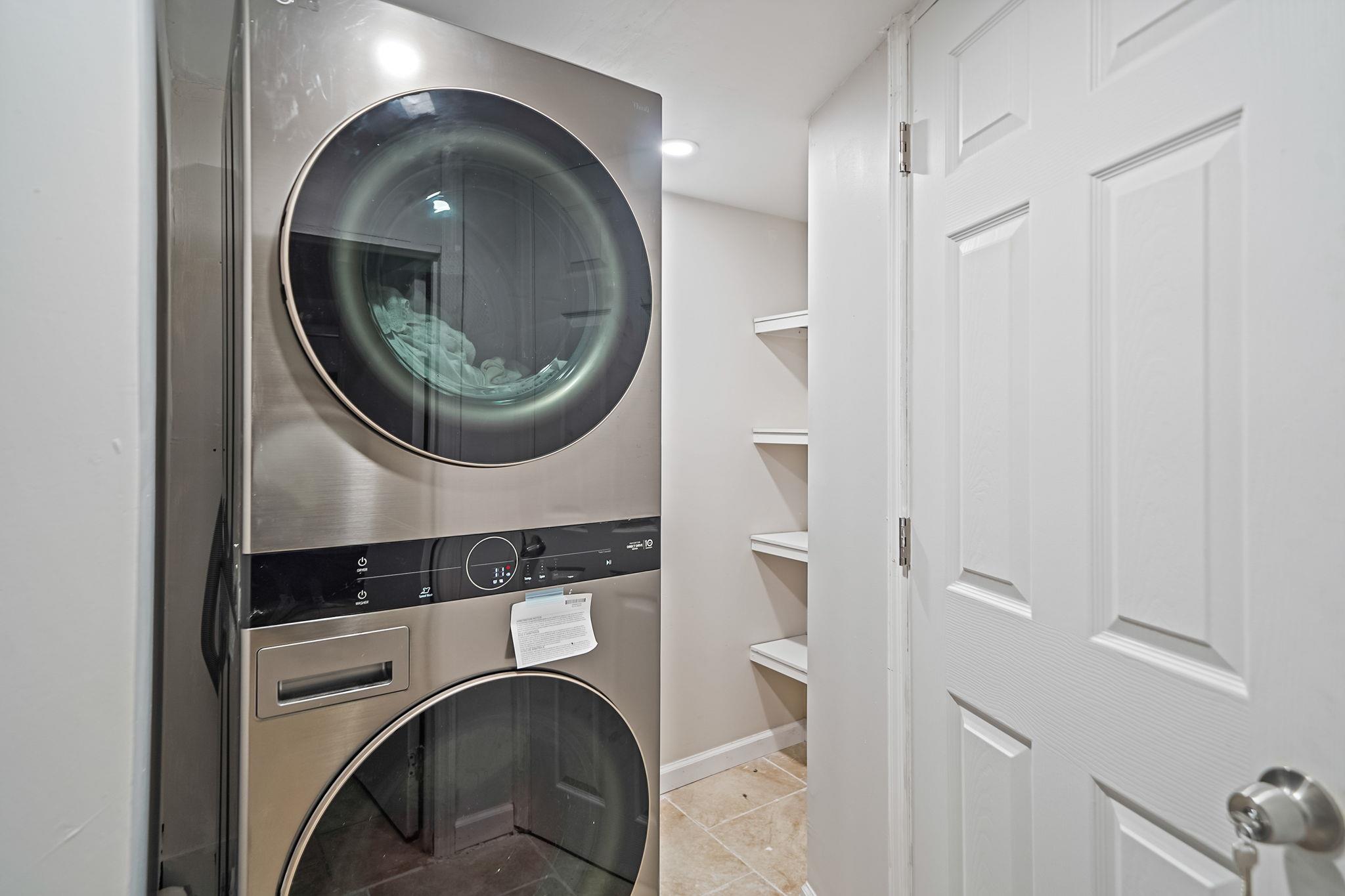 #17 photo, 722 N Ascan Street, ナッソー郡 Elmont , NY 11003