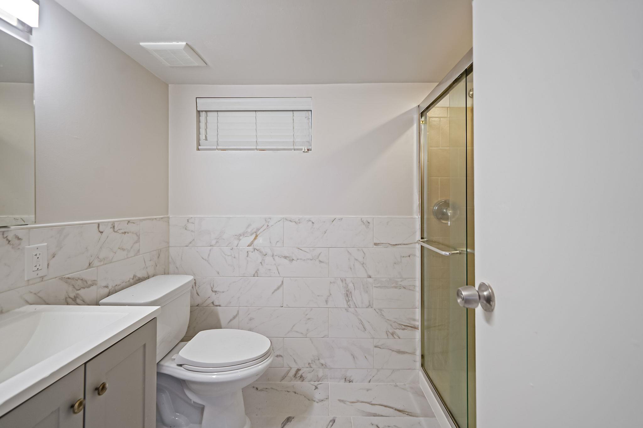 #19 photo, 722 N Ascan Street, ナッソー郡 Elmont , NY 11003