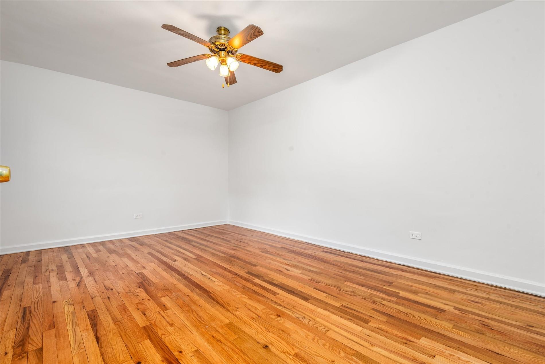 #10 photo, 67-30 Clyde Street, كوينز Forest Hills , NY 11375