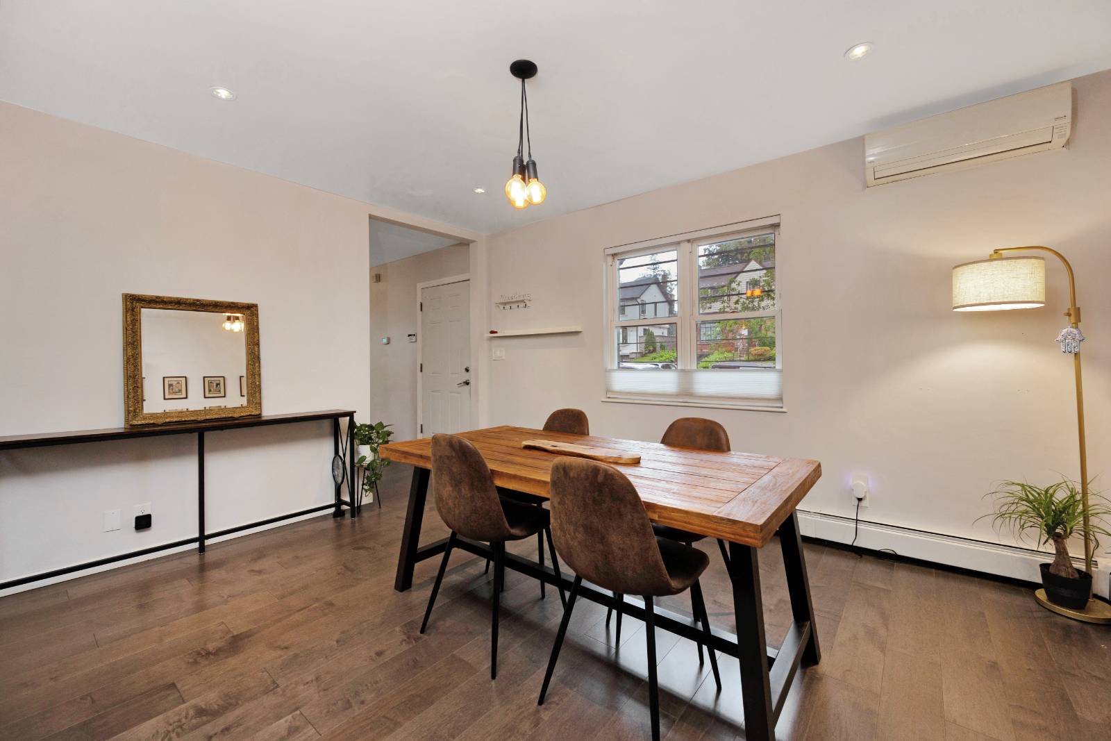 #7 photo, 139-15 Coolidge Ave, クイーンズ区 Briarwood , NY 11435