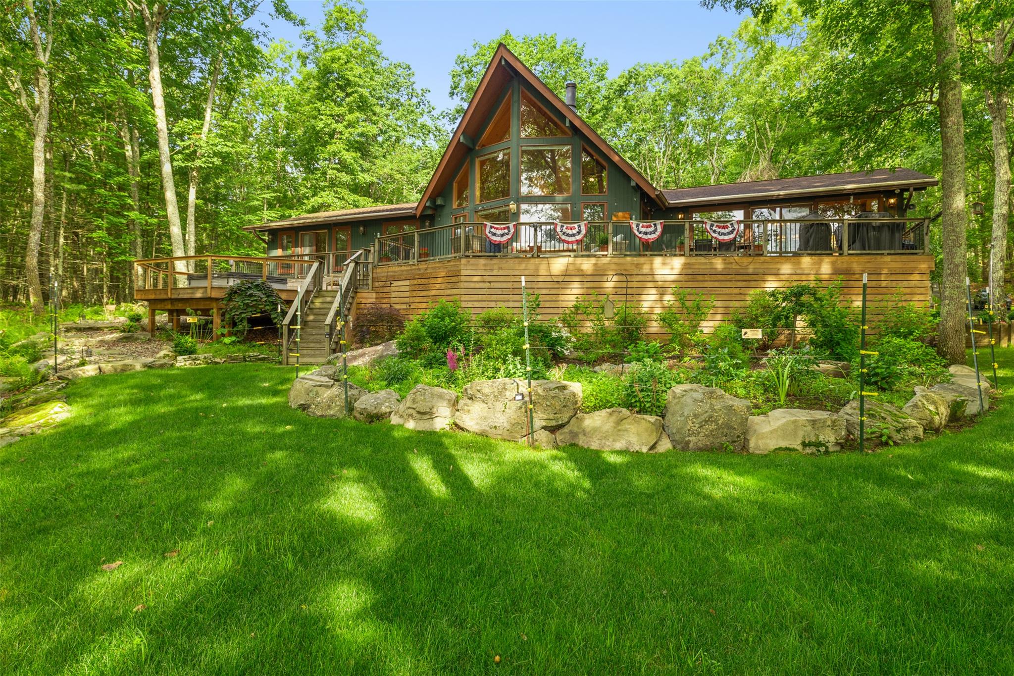#1 photo, 253 York Lake Estates Road, Barryville , NY 12719