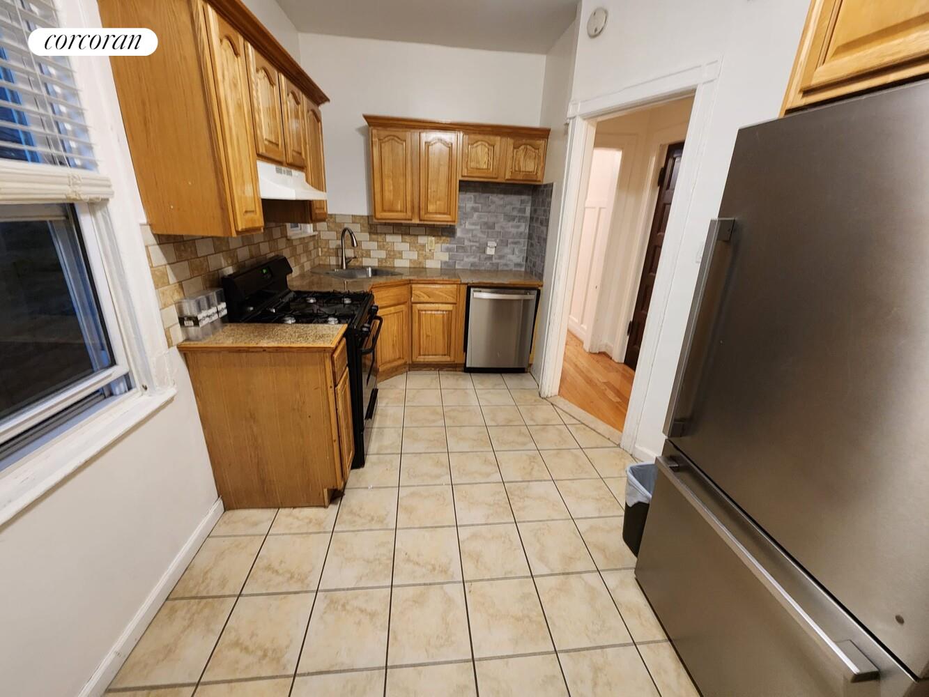 #6 photo, 1023 BEVERLEY Road, ブルックリン区 Prospect Park South , NY 11218