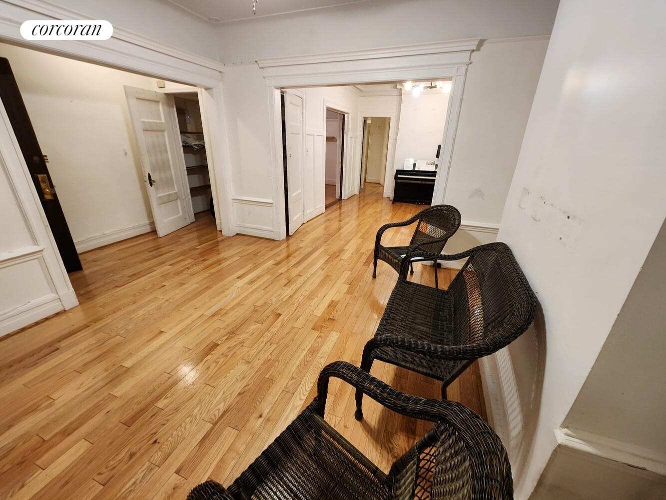 #9 photo, 1023 BEVERLEY Road, ブルックリン区 Prospect Park South , NY 11218