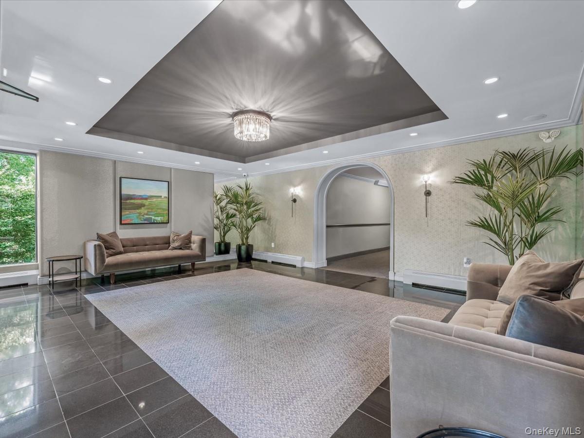 #3 photo, 42-30 Douglaston Parkway, クイーンズ区 Douglaston , NY 11363