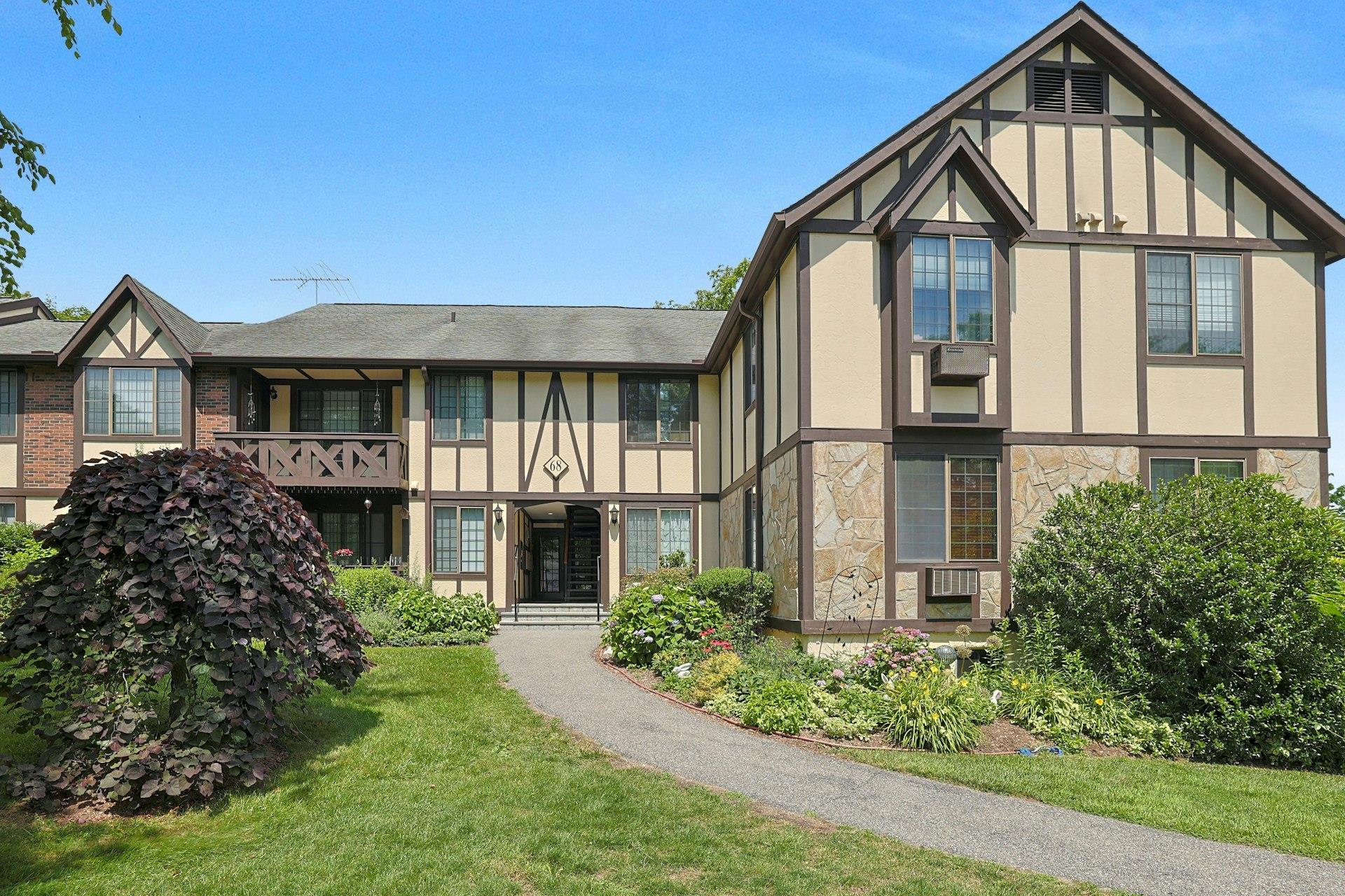 #1 photo, 68 Foxwood Drive, 紐約州 Pleasantville , NY 10570