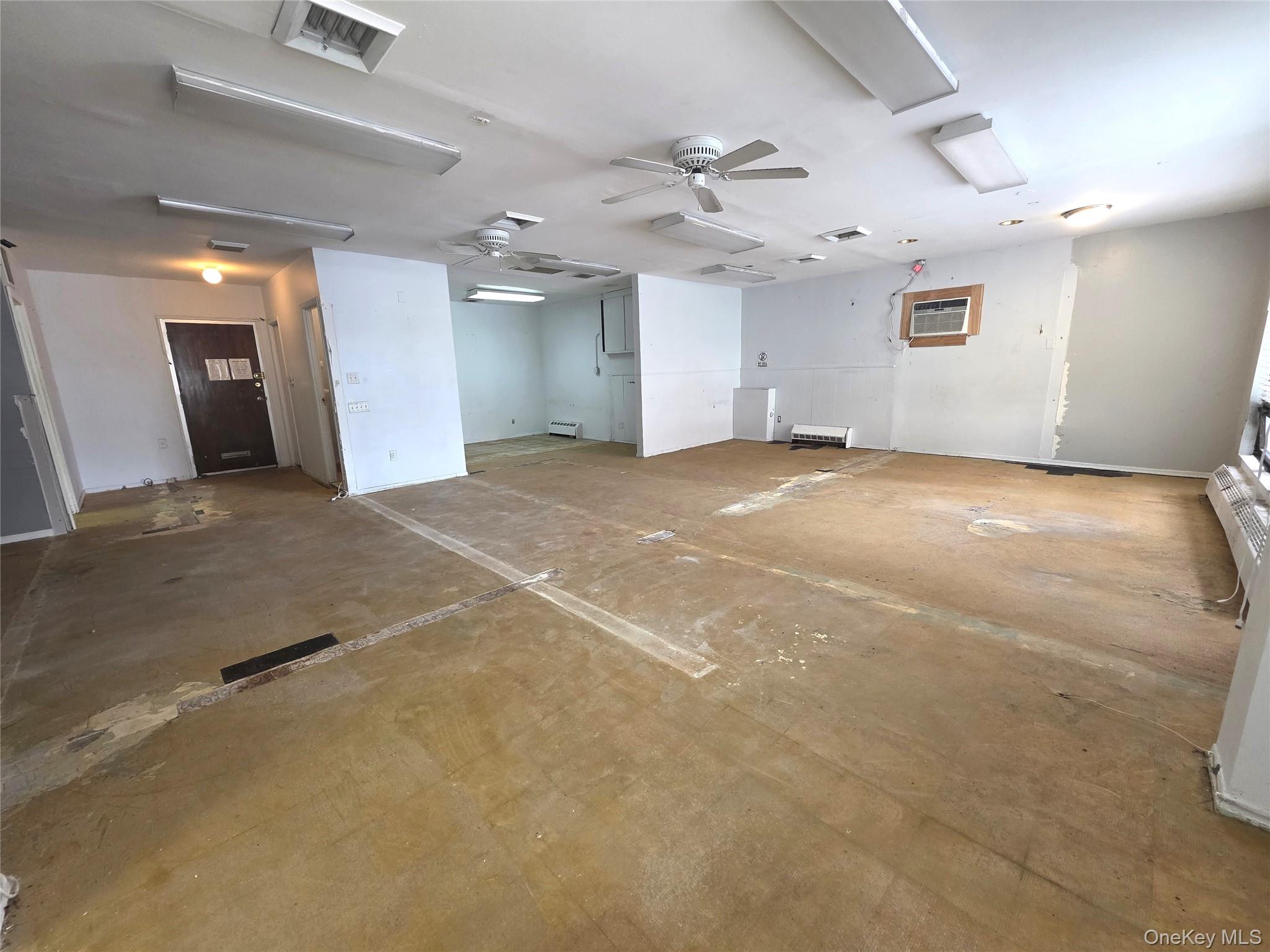 #1 photo, 40-14 72nd Street, クイーンズ区 Woodside , NY 11377