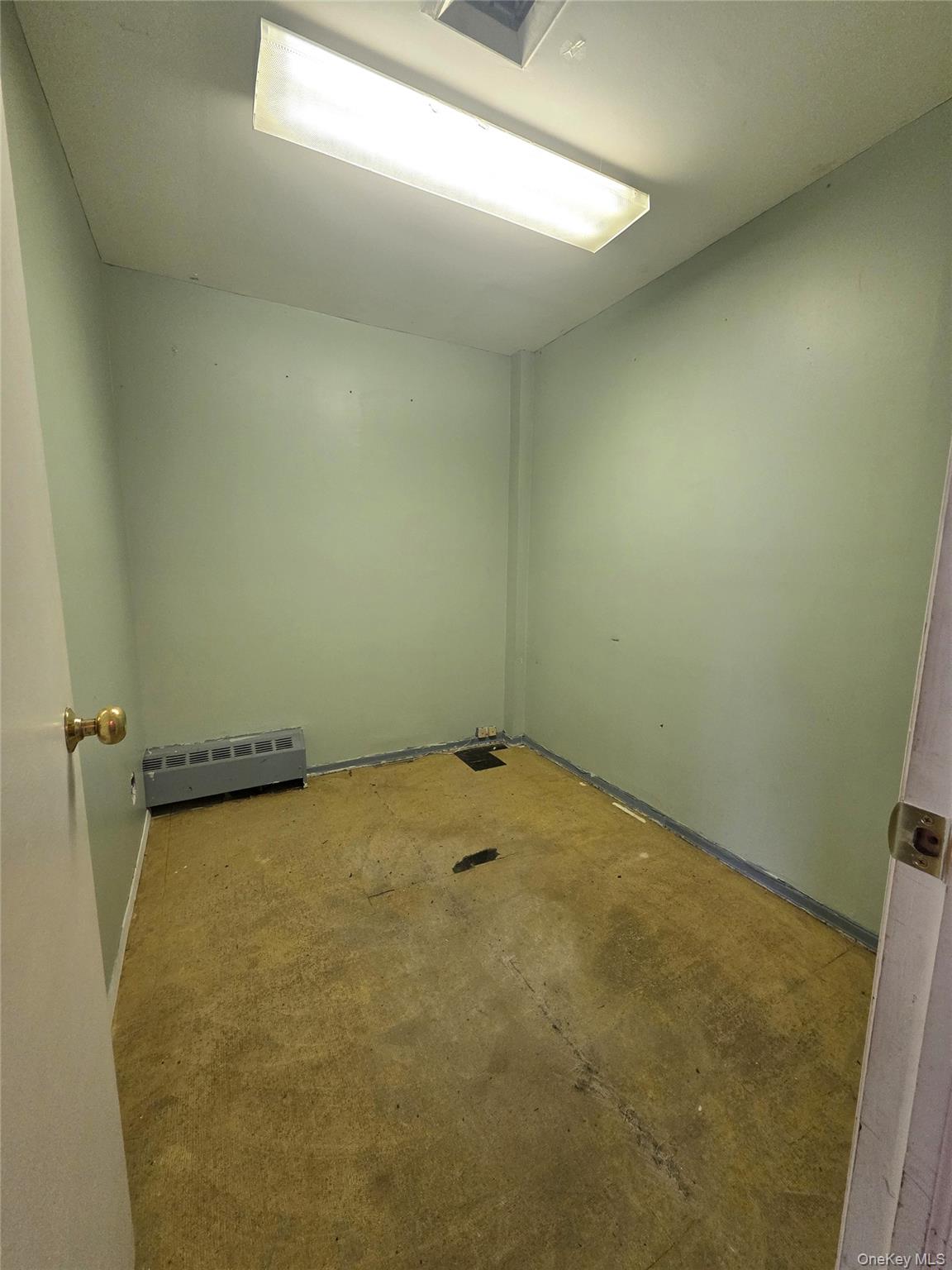 #6 photo, 40-14 72nd Street, クイーンズ区 Woodside , NY 11377