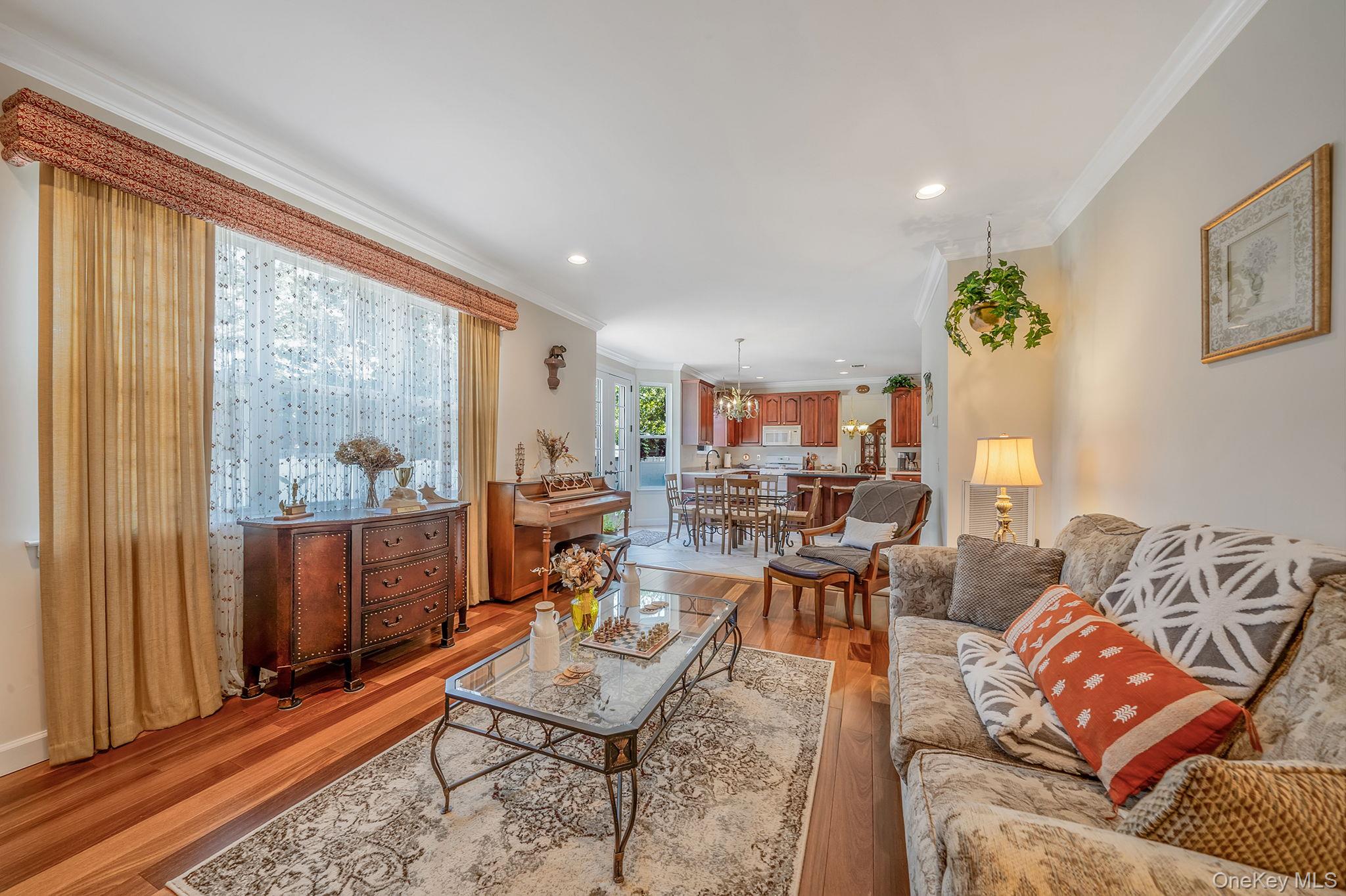 #11 photo, 18 Cayla Lane, 东长岛 Port Jefferson Station , NY 11776