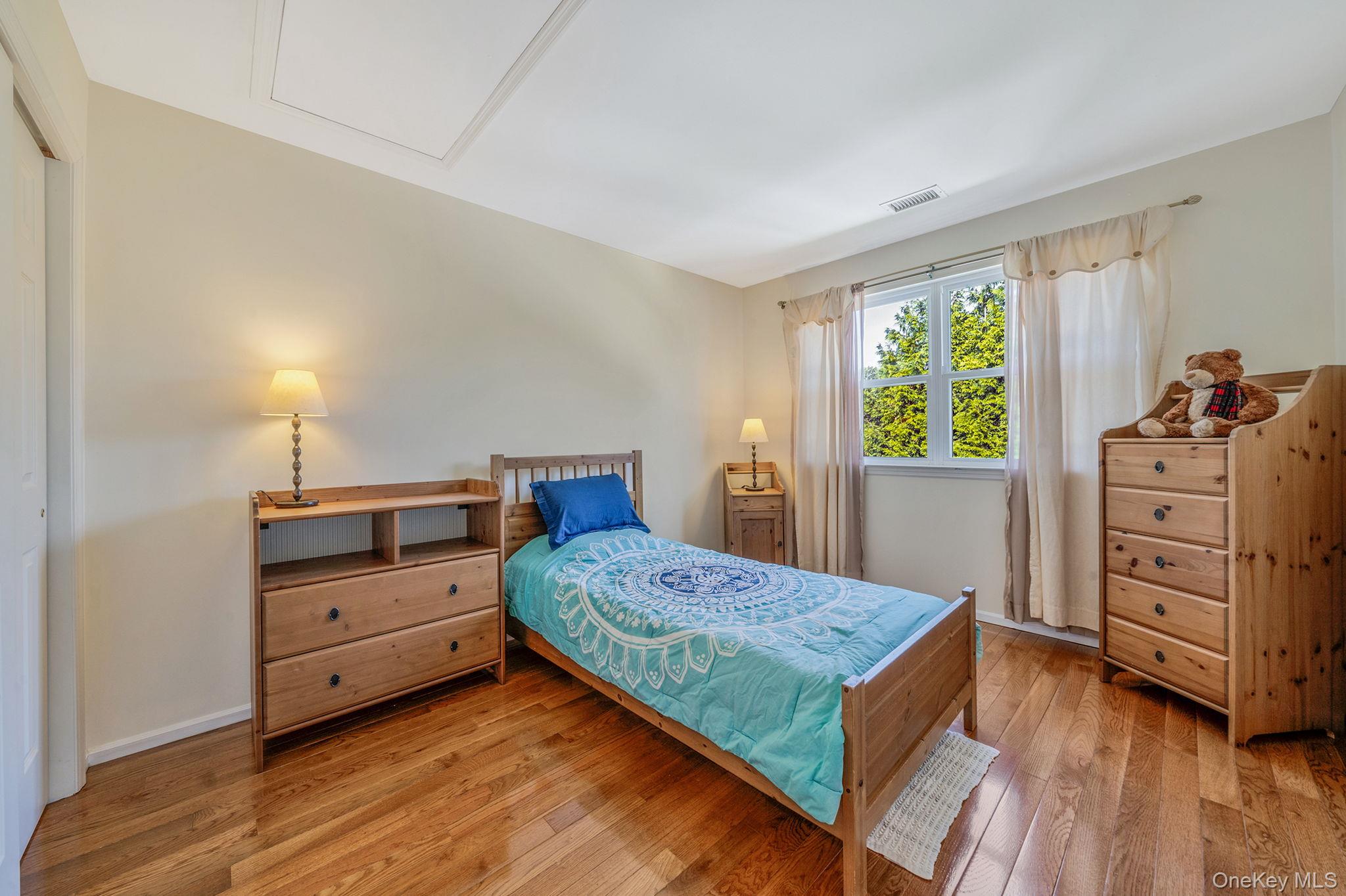 #17 photo, 18 Cayla Lane, 东长岛 Port Jefferson Station , NY 11776