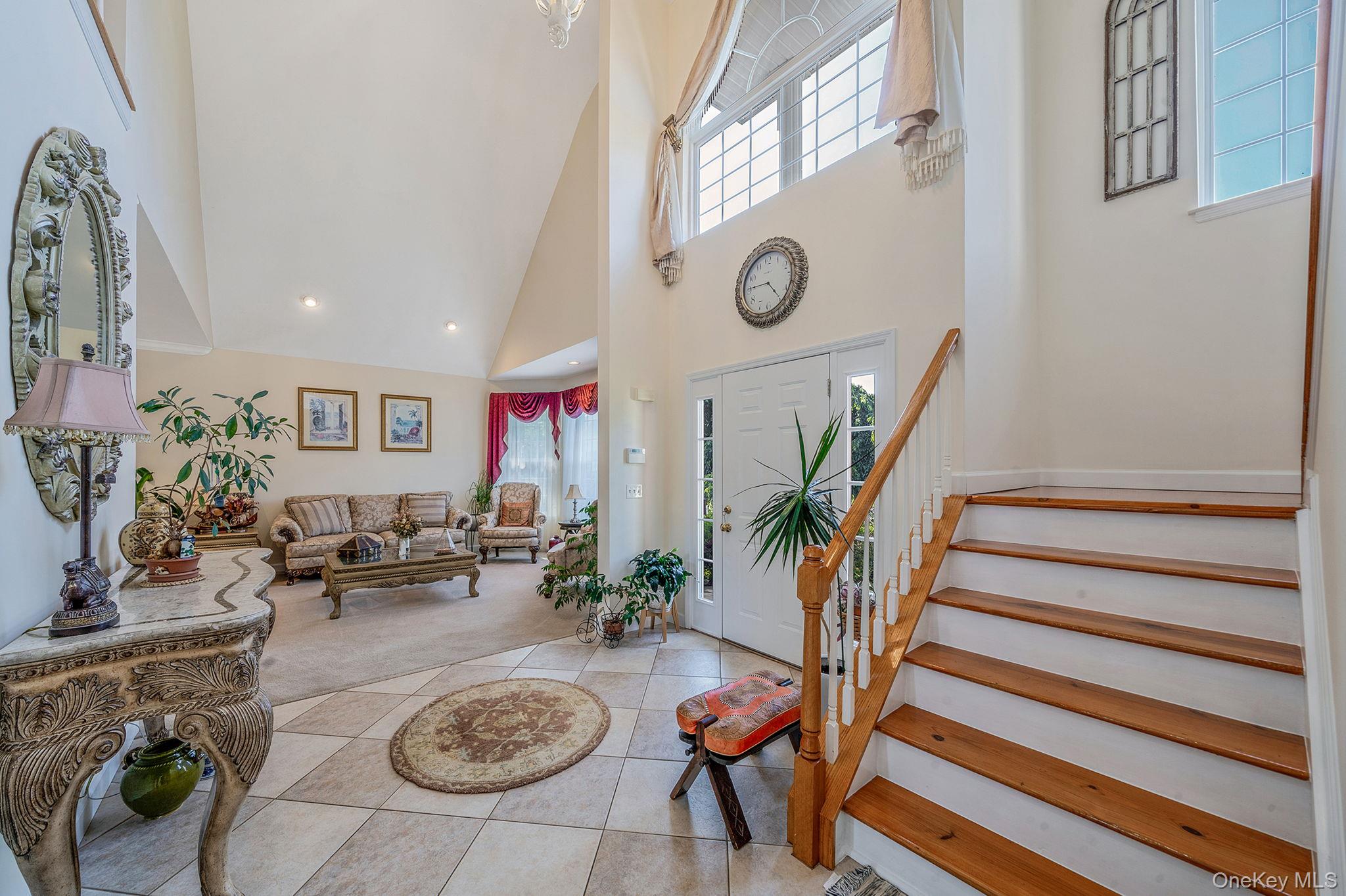 #3 photo, 18 Cayla Lane, 东长岛 Port Jefferson Station , NY 11776