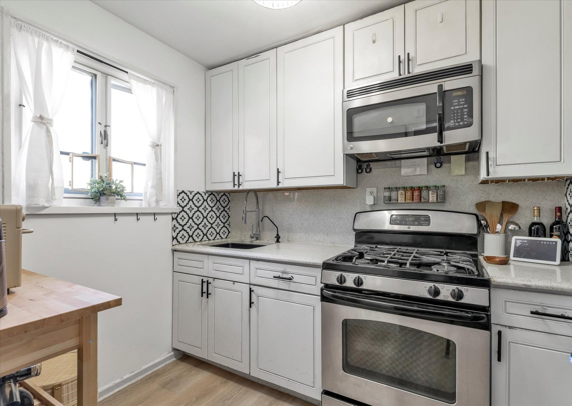 #6 photo, 227-03 88th Avenue, クイーンズ区 Queens Village , NY 11427