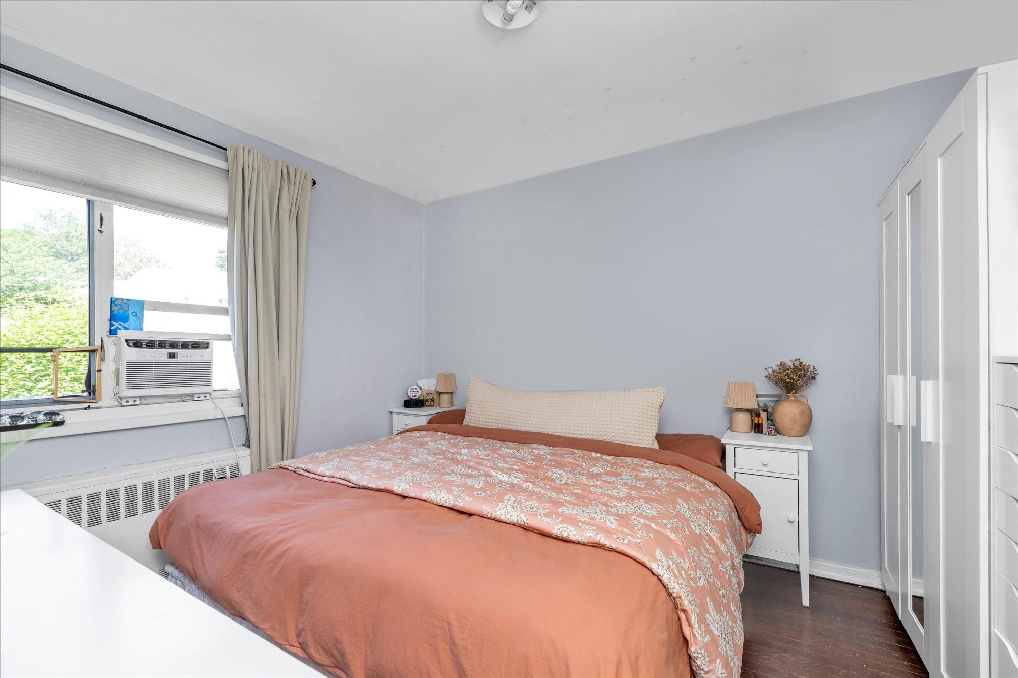 #8 photo, 227-03 88th Avenue, クイーンズ区 Queens Village , NY 11427