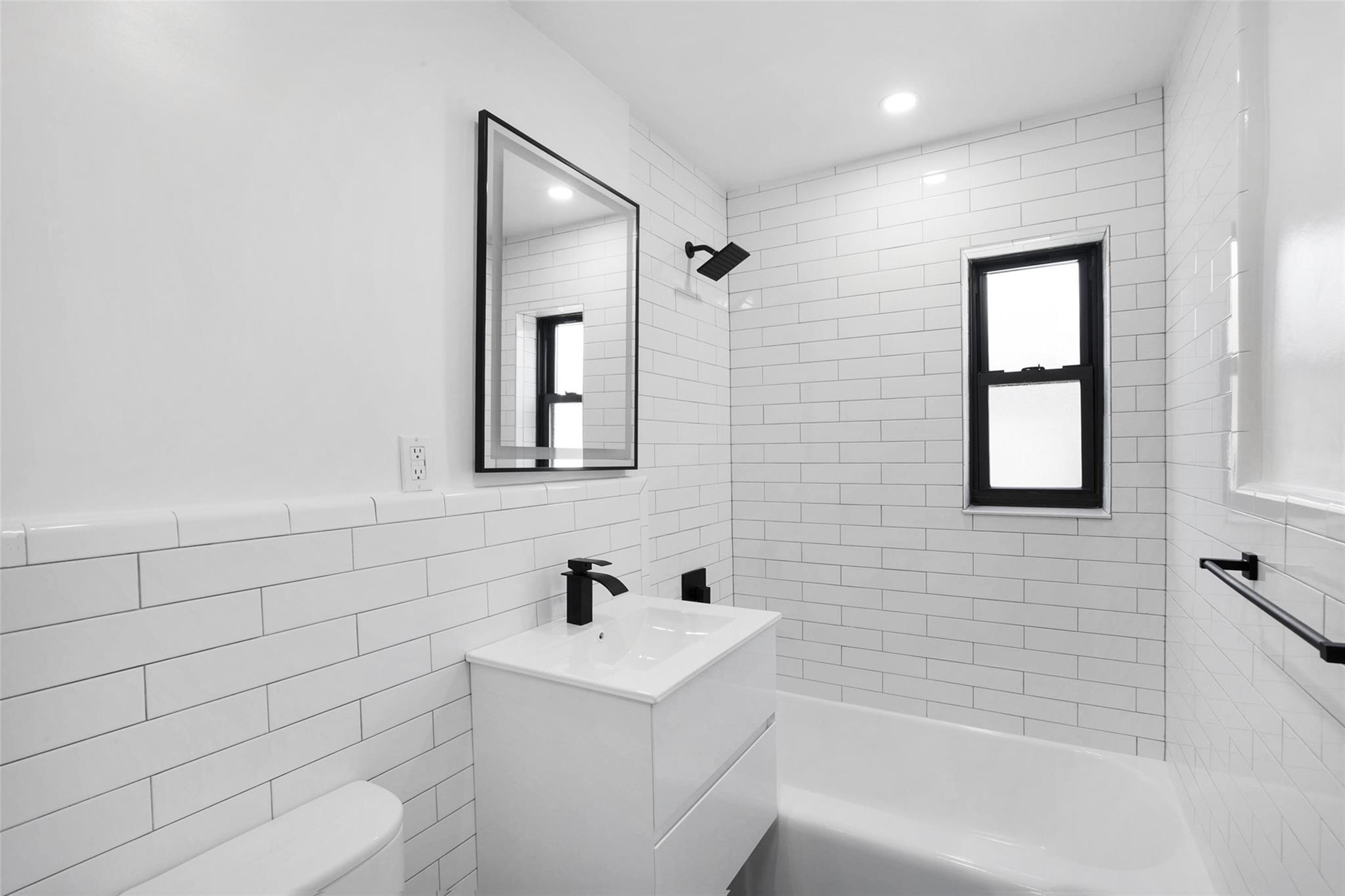 #6 photo, 75-02 Springfield Boulevard, Куинс ‖ Bayside , NY 11364