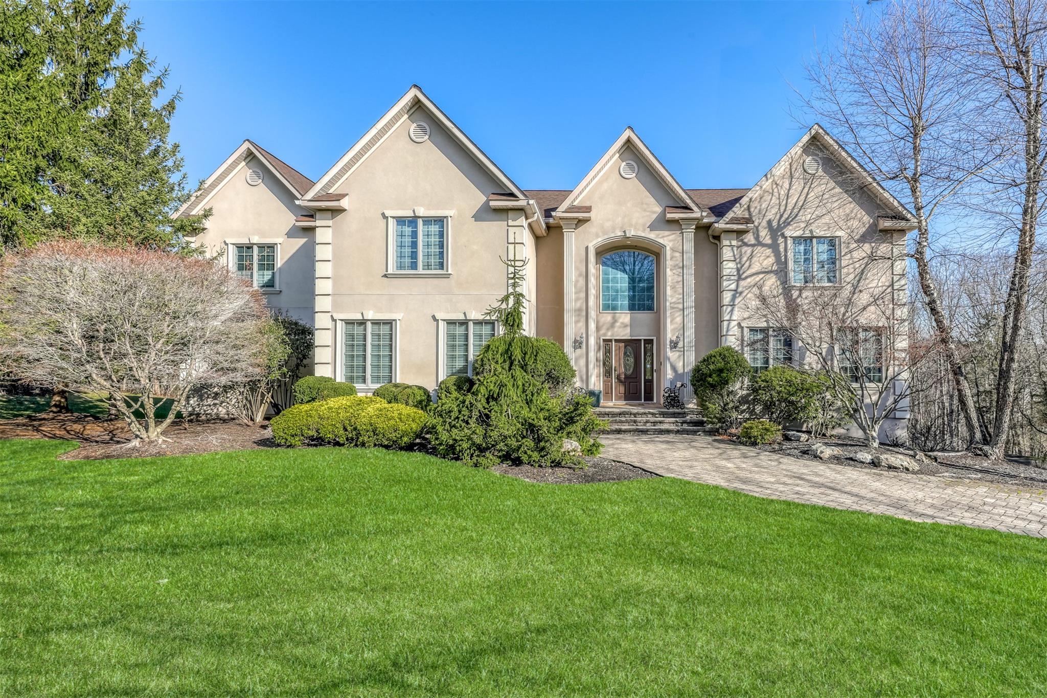 #1 photo, 38 Powder Horn Drive, Suffern , NY 10901