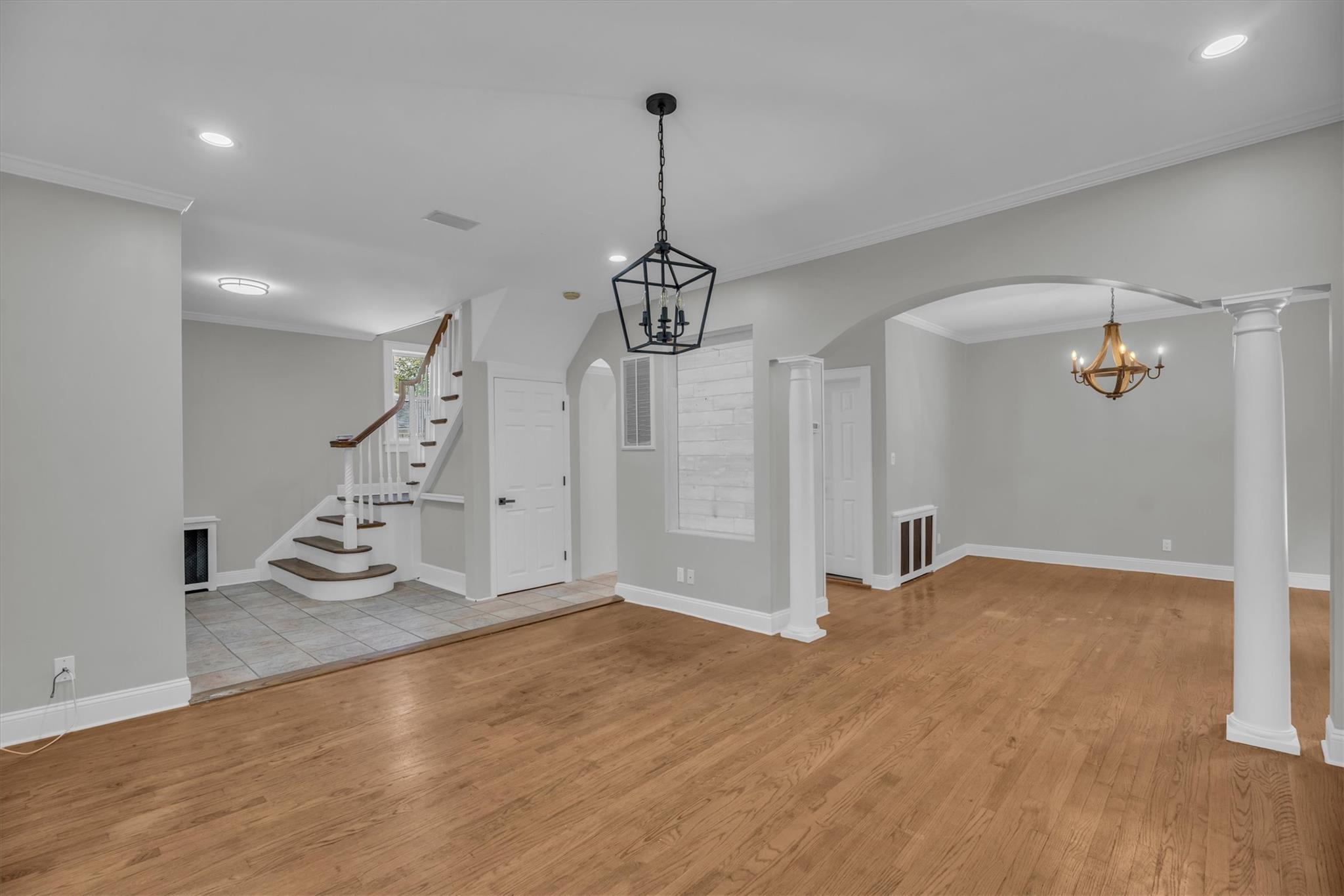 #14 photo, 643 Deer Park Avenue, サフォーク郡 Babylon , NY 11702