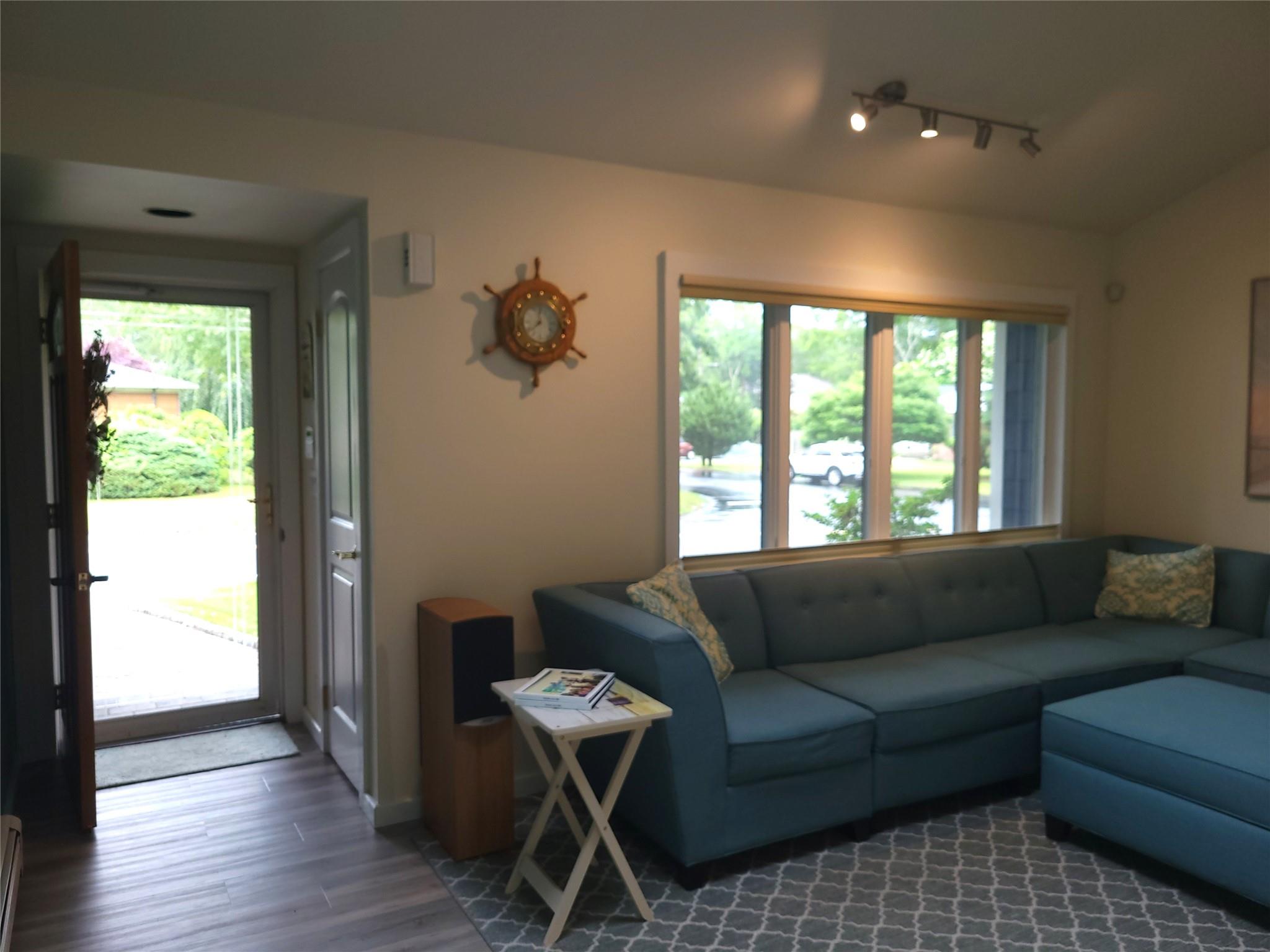 #3 photo, 67 Wakeman Road, サフォーク郡 Hampton Bays , NY 11946