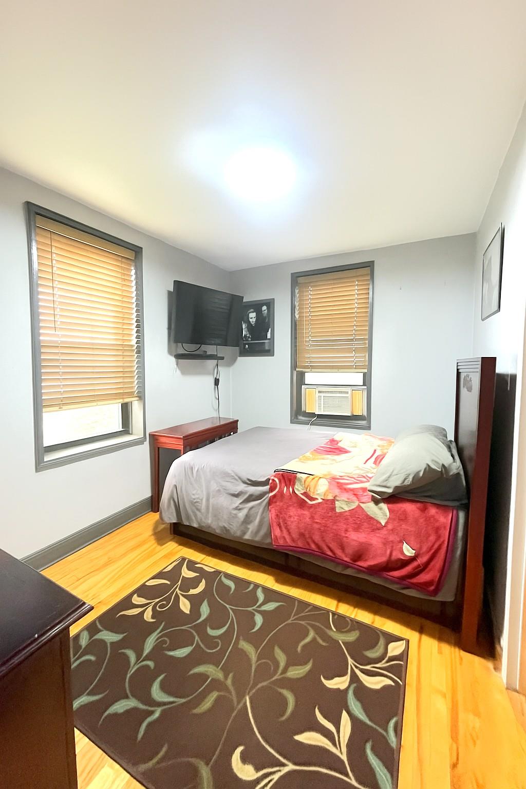 #11 photo, 84-31 Van Wyck Expressway, 皇后區 Briarwood , NY 11435