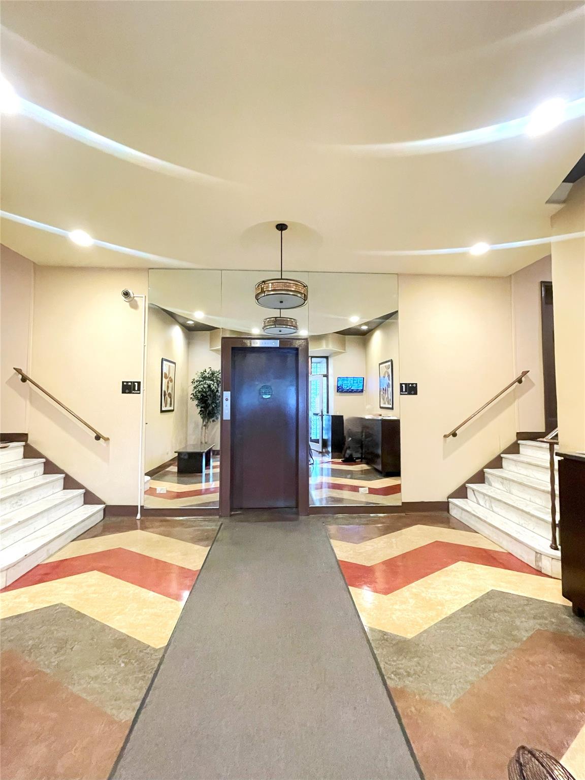 #14 photo, 84-31 Van Wyck Expressway, 皇后區 Briarwood , NY 11435