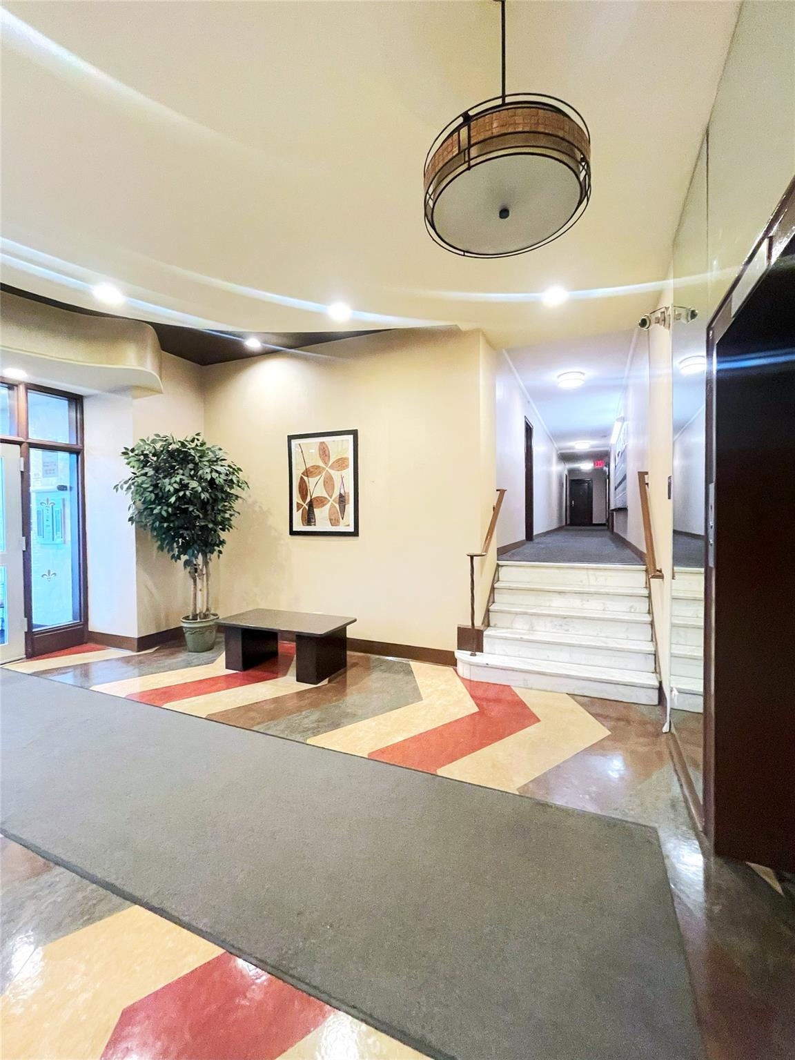 #17 photo, 84-31 Van Wyck Expressway, 皇后區 Briarwood , NY 11435