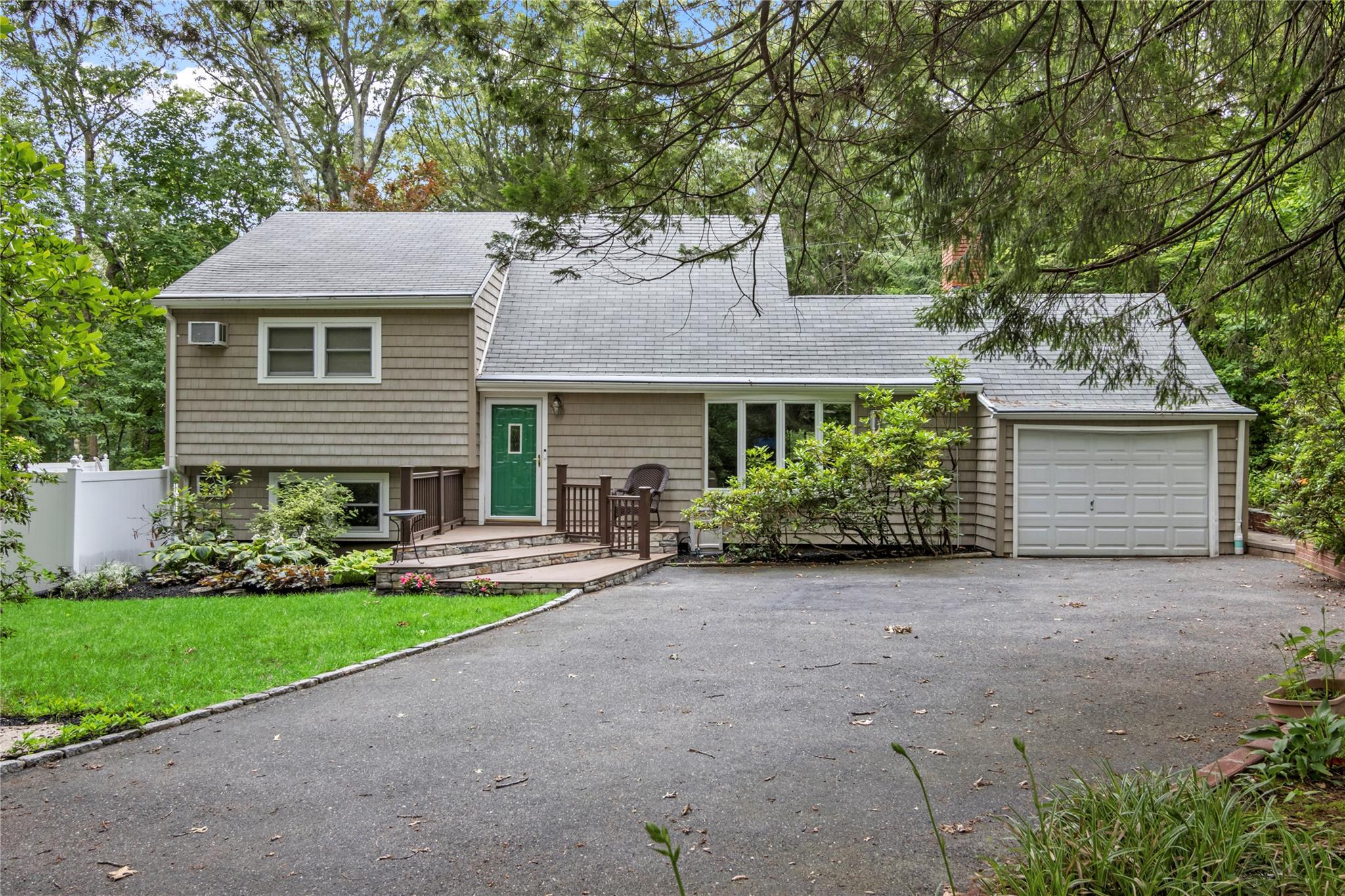 #1 photo, 27 Craig Drive, South Huntington , NY 11746