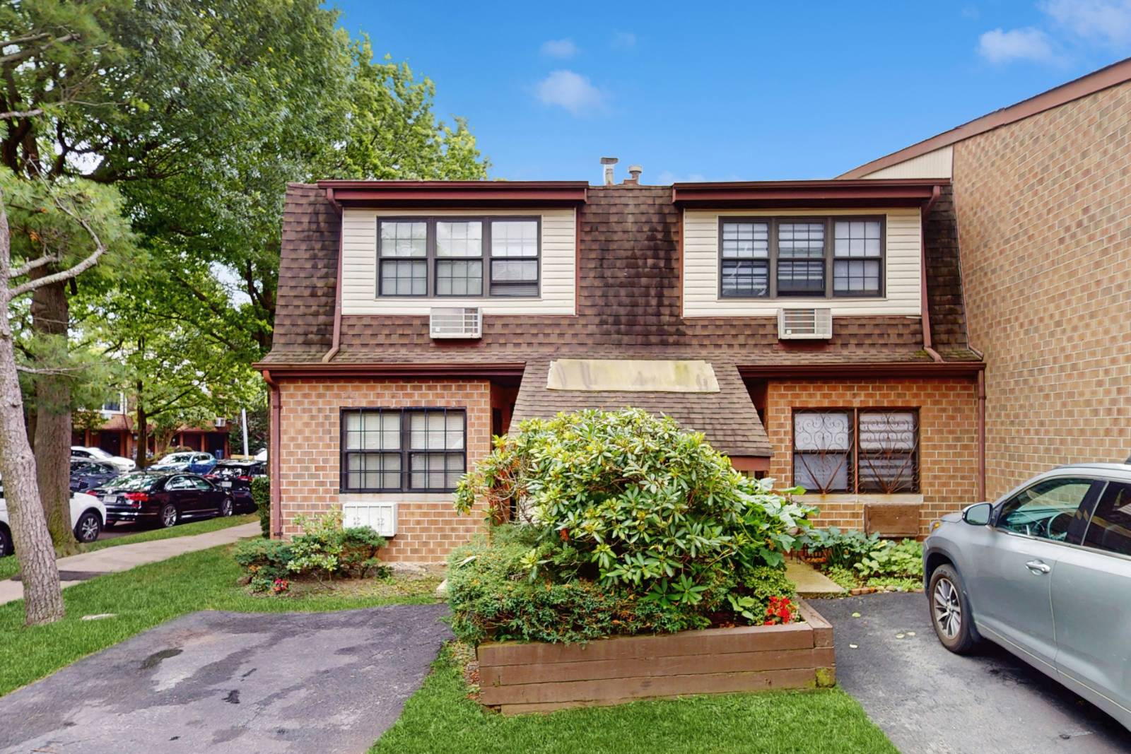 #1 photo, 120-24 Ketch Ct, College Point , NY 11356