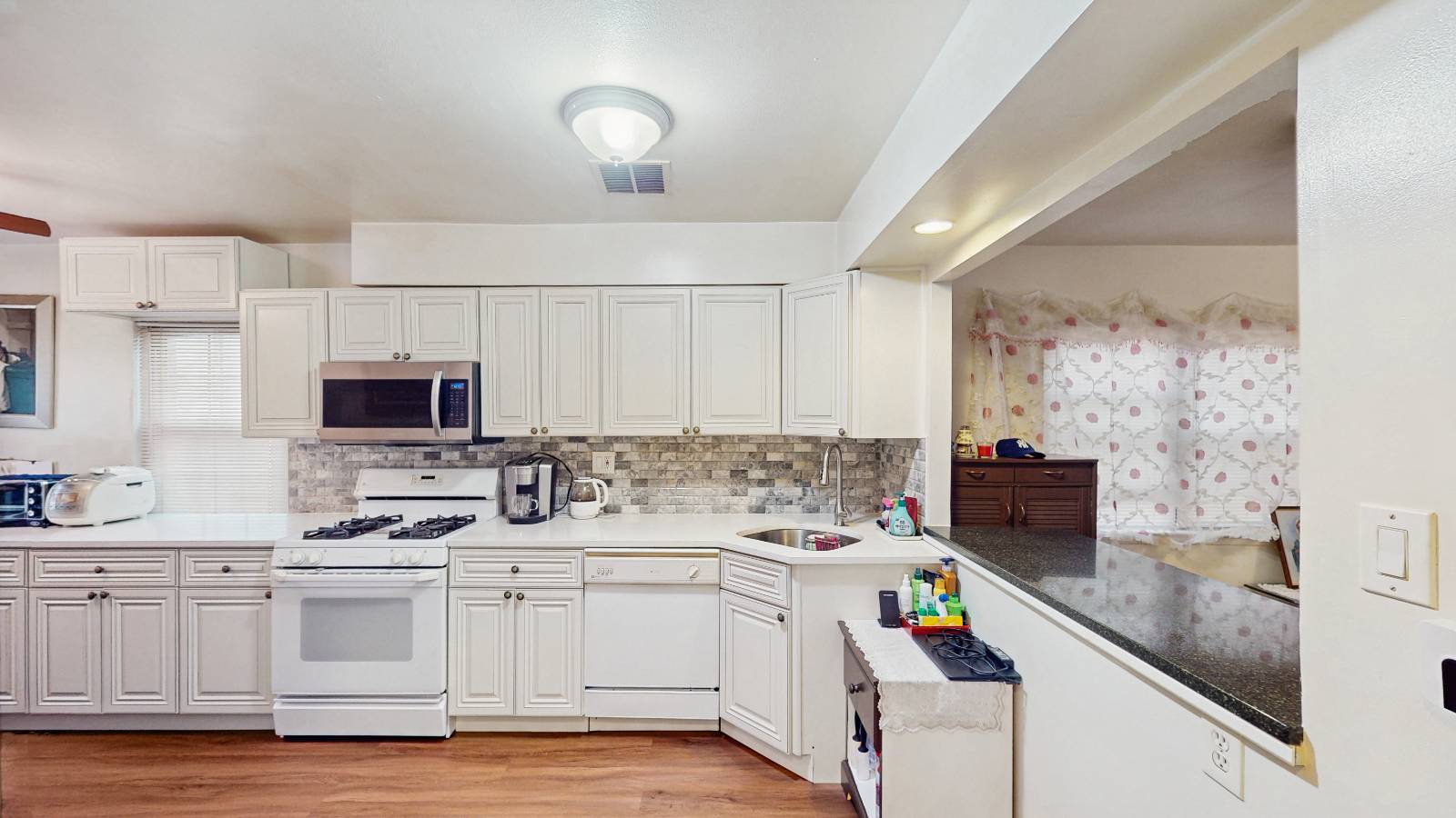 #10 photo, 120-24 Ketch Ct, クイーンズ区 College Point , NY 11356