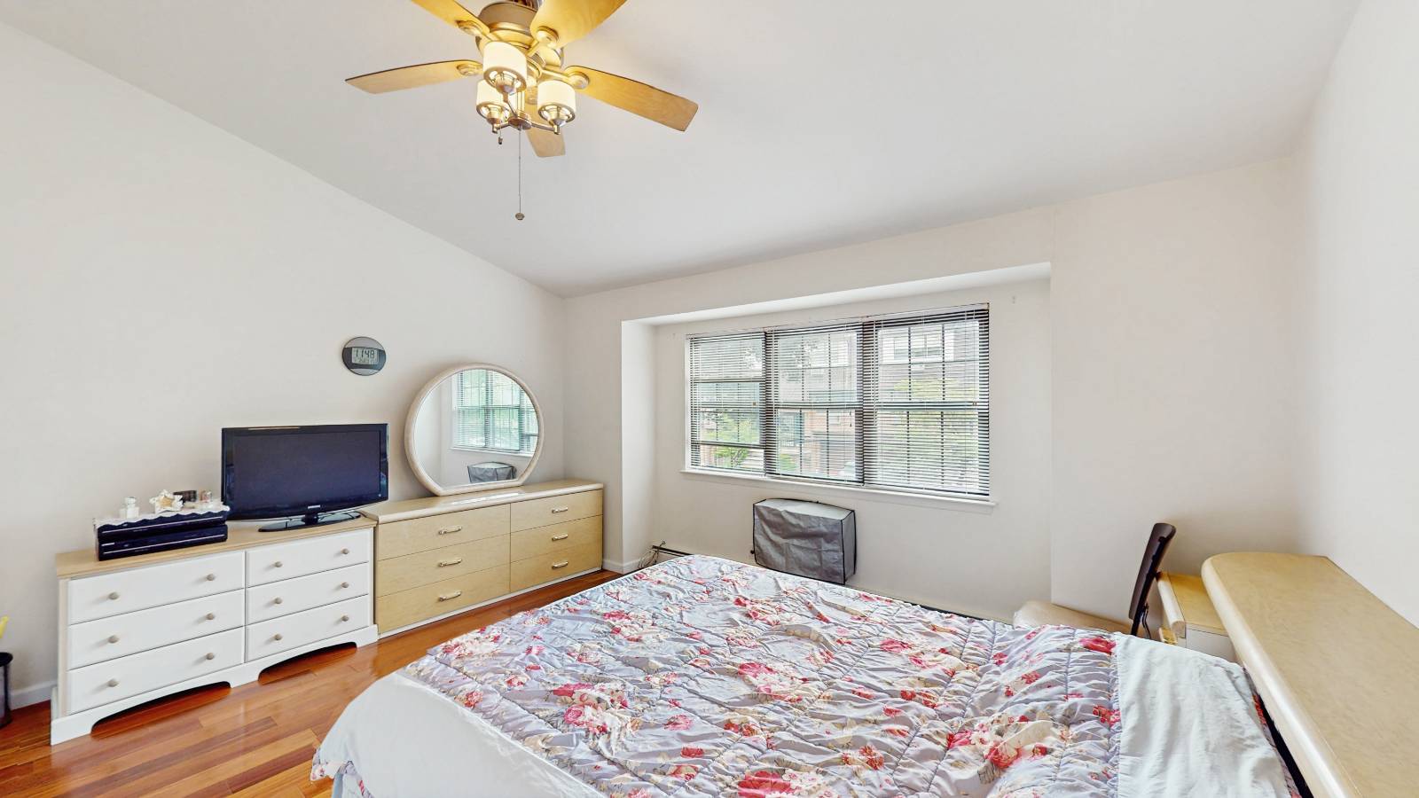 #12 photo, 120-24 Ketch Ct, クイーンズ区 College Point , NY 11356