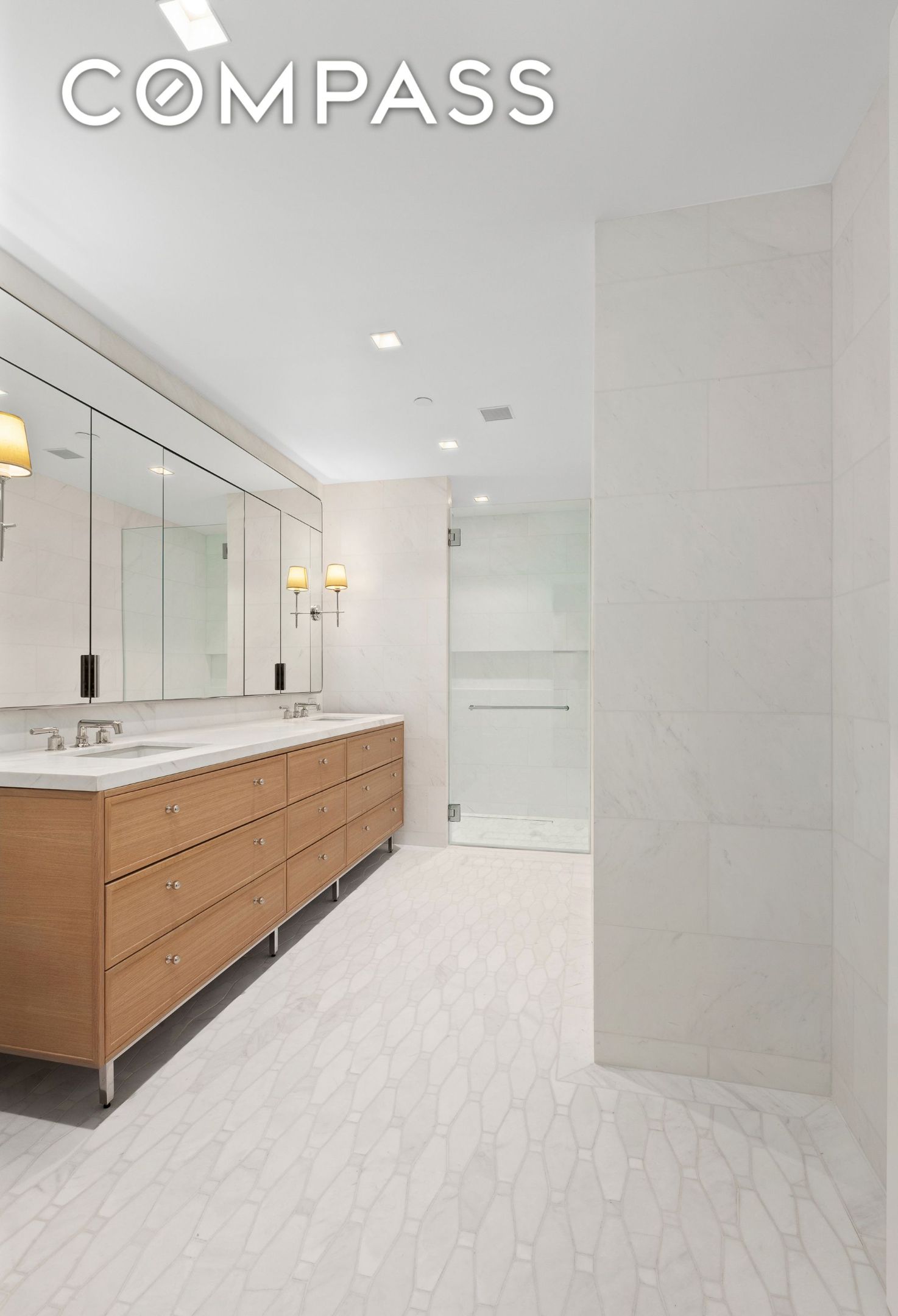 #15 photo, 200 E 83rd Street, マンハッタン Upper East Side , NY 10028