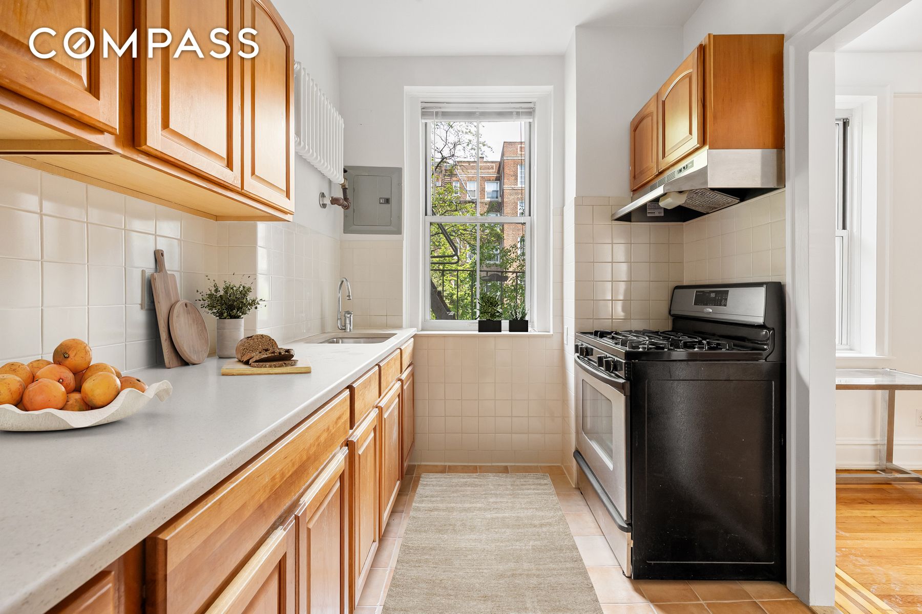 #12 photo, 35-27 76th Street, クイーンズ区 Jackson Heights , NY 11372