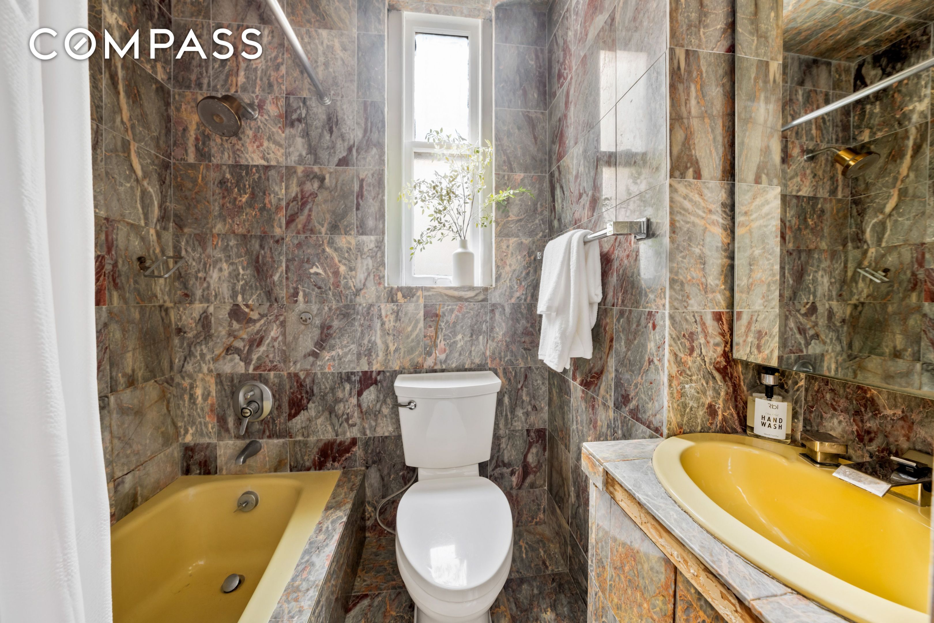 #9 photo, 1060 Park Avenue, マンハッタン Upper East Side , NY 10128