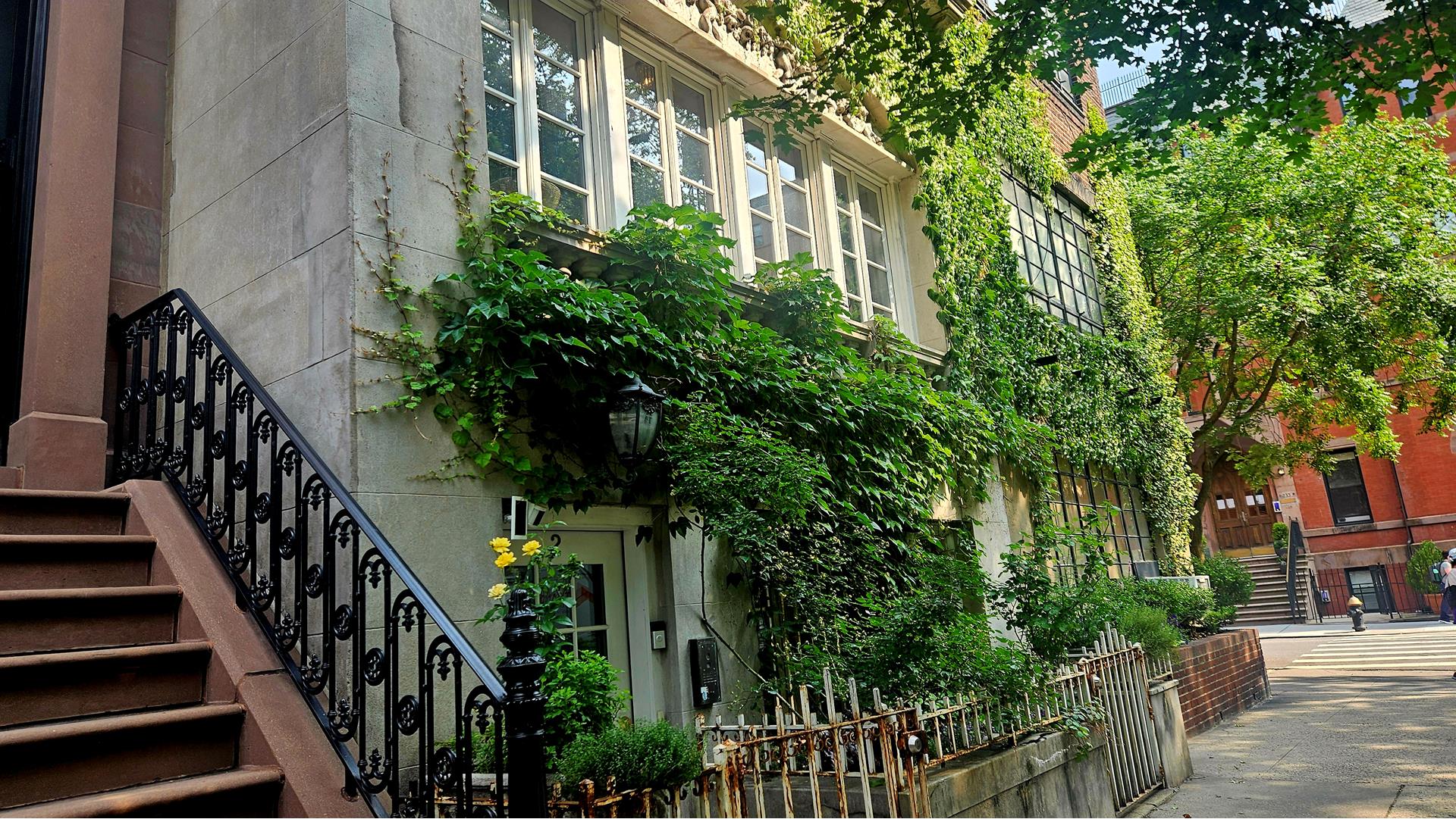 #13 photo, 210 E 17TH Street, マンハッタン Gramercy Park , NY 10003