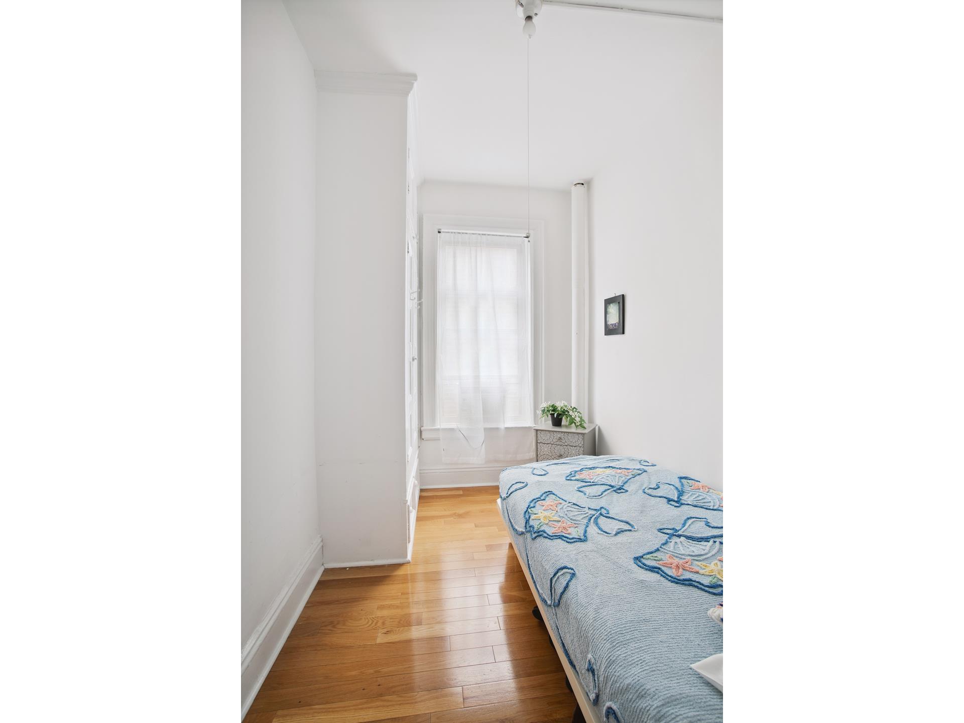 #9 photo, 210 E 17TH Street, マンハッタン Gramercy Park , NY 10003