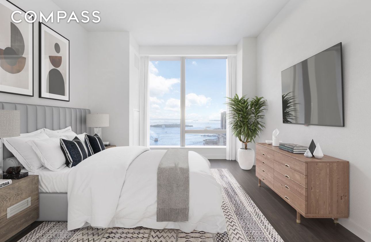 #8 photo, 252 South Street, マンハッタン Two Bridges , NY 10002