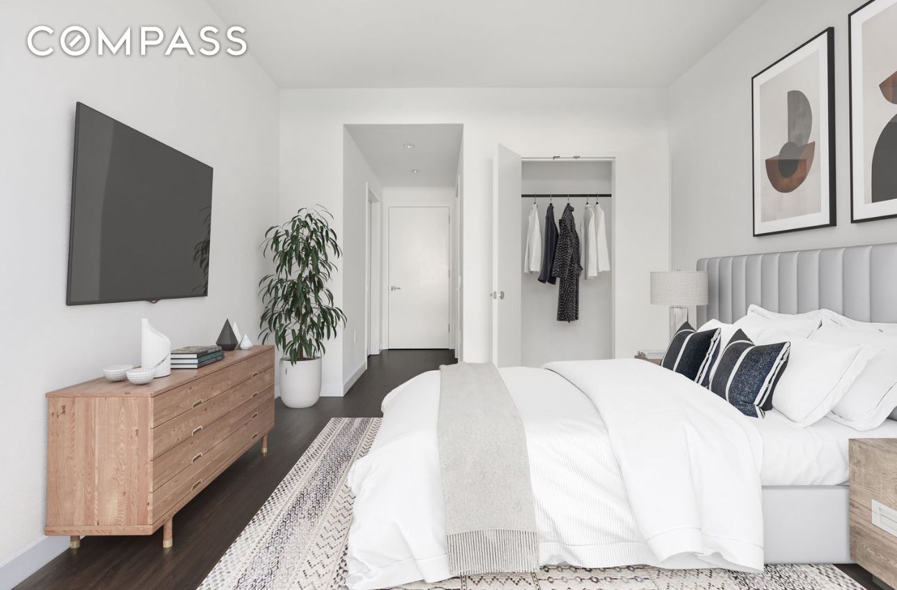 #9 photo, 252 South Street, マンハッタン Two Bridges , NY 10002