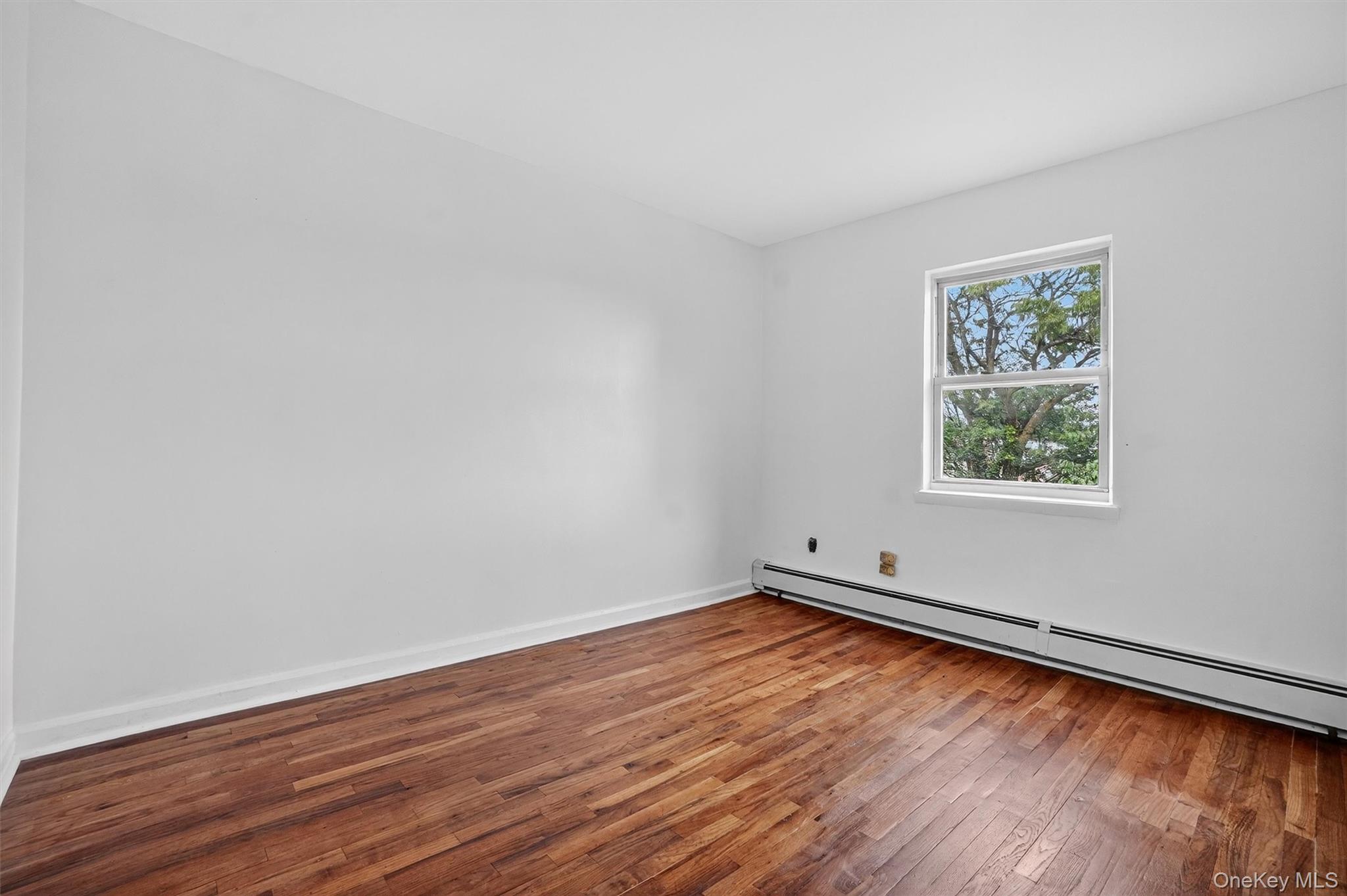 #14 photo, 1025 E 229th Street, ブロンクス区 Bronx , NY 10466