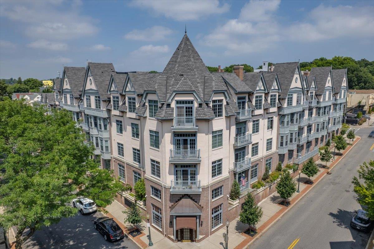 #1 photo, 55 1st Street, Pelham , NY 10803