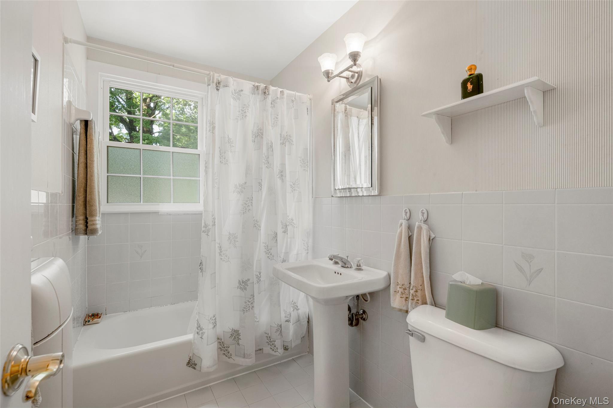 #15 photo, 16 Ria Drive, White Plains , NY 10605