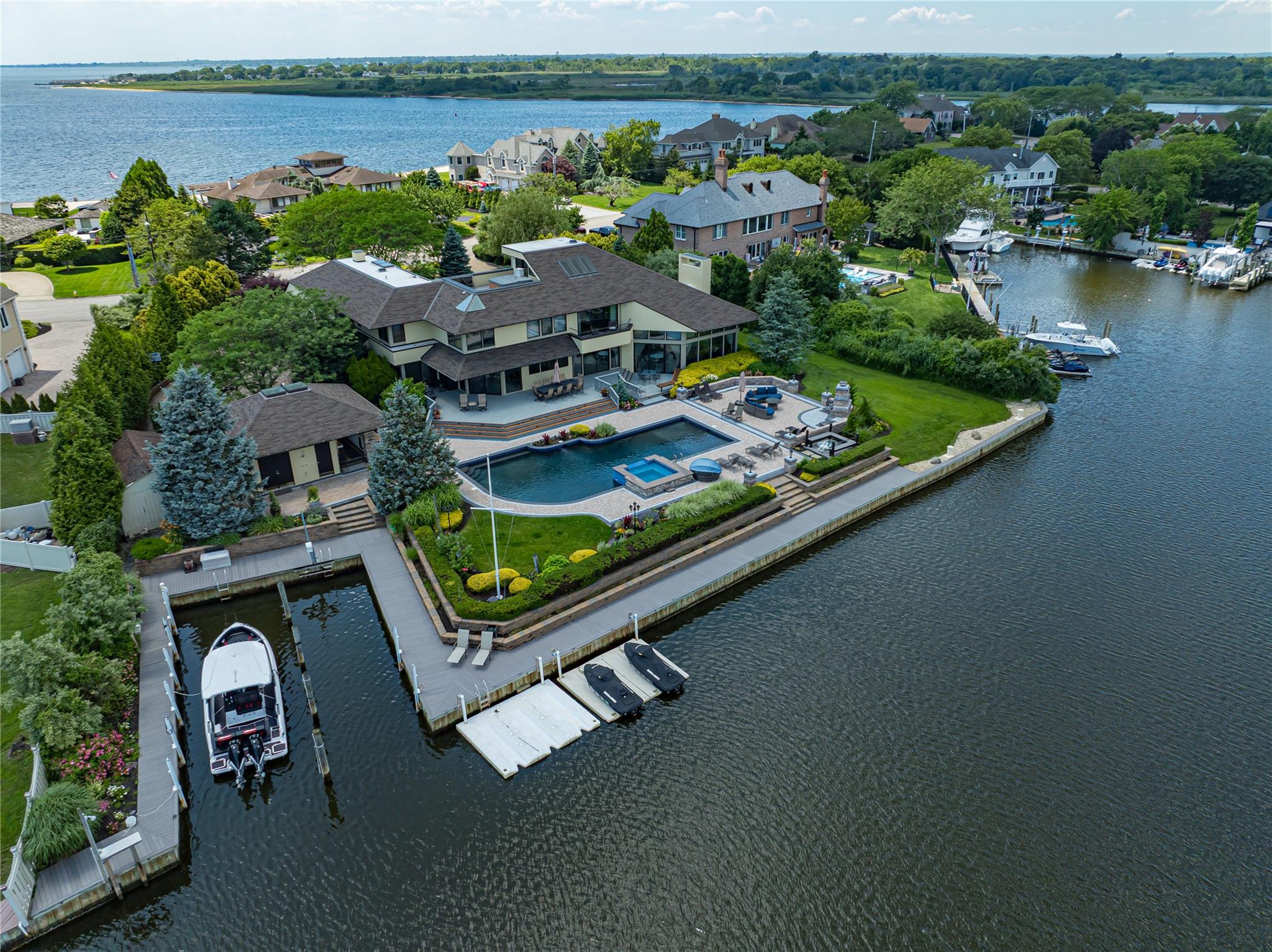 #2 photo, 136 The Helm, East Islip , NY 11730