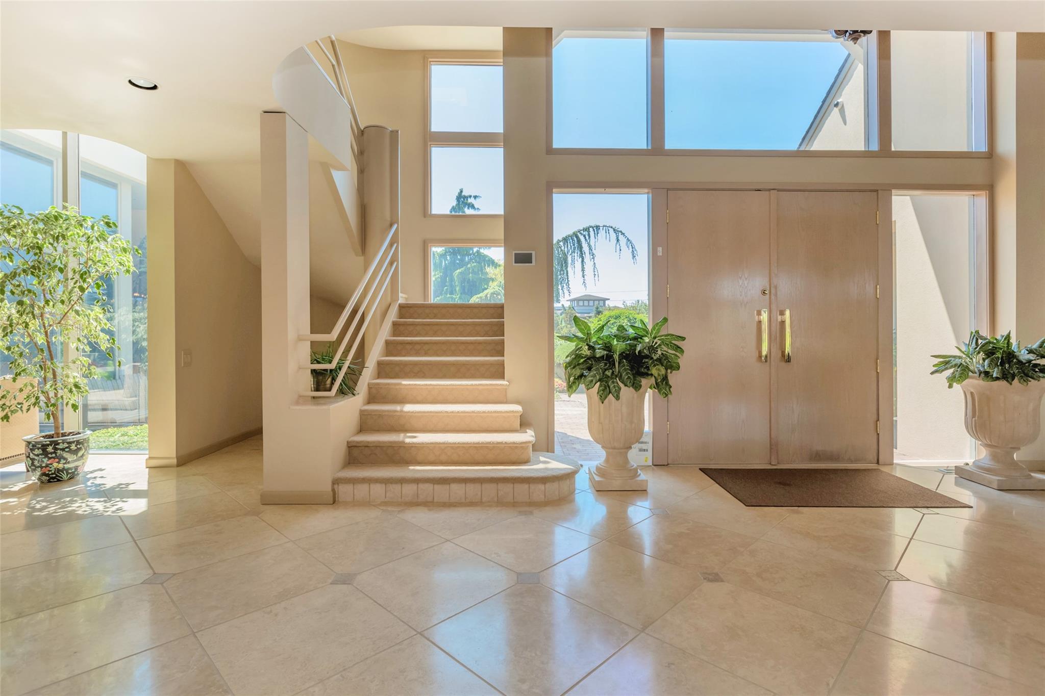 #4 photo, 136 The Helm, East Islip , NY 11730