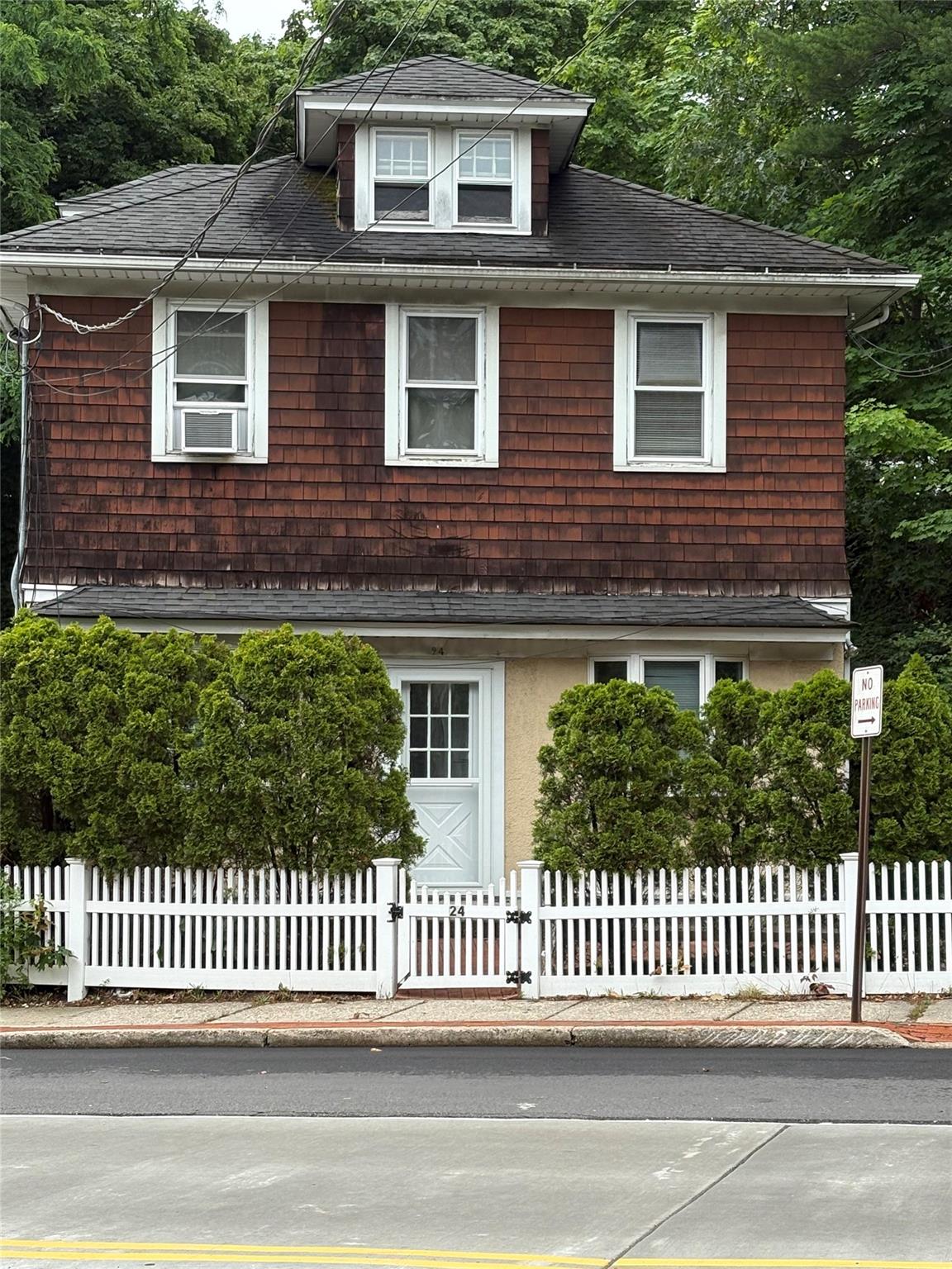 #1 photo, 24 Laurel Avenue, サフォーク郡 Northport , NY 11768