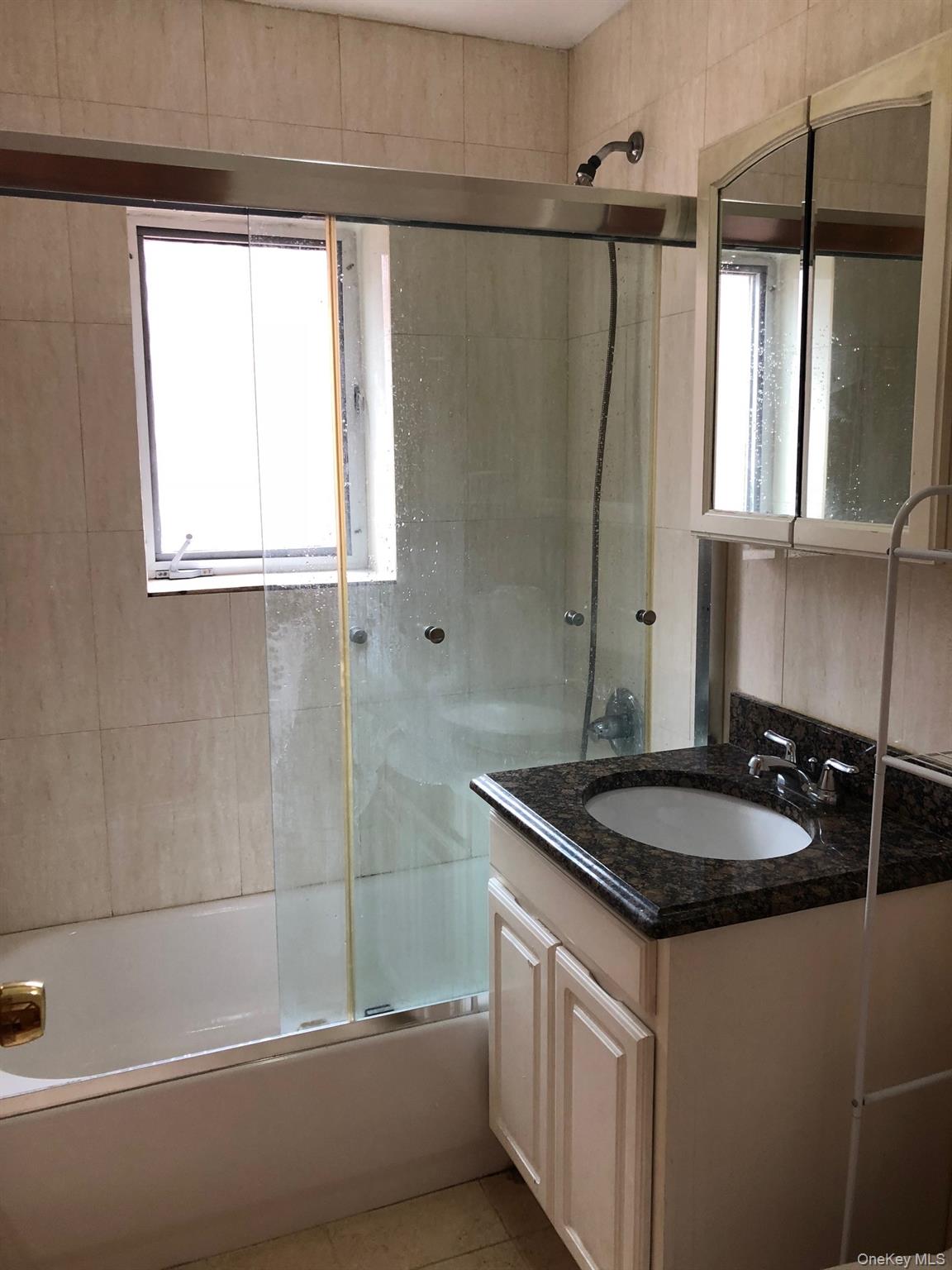 #7 photo, 147-30 Barclay Avenue, 法拉盛 Flushing , NY 11355